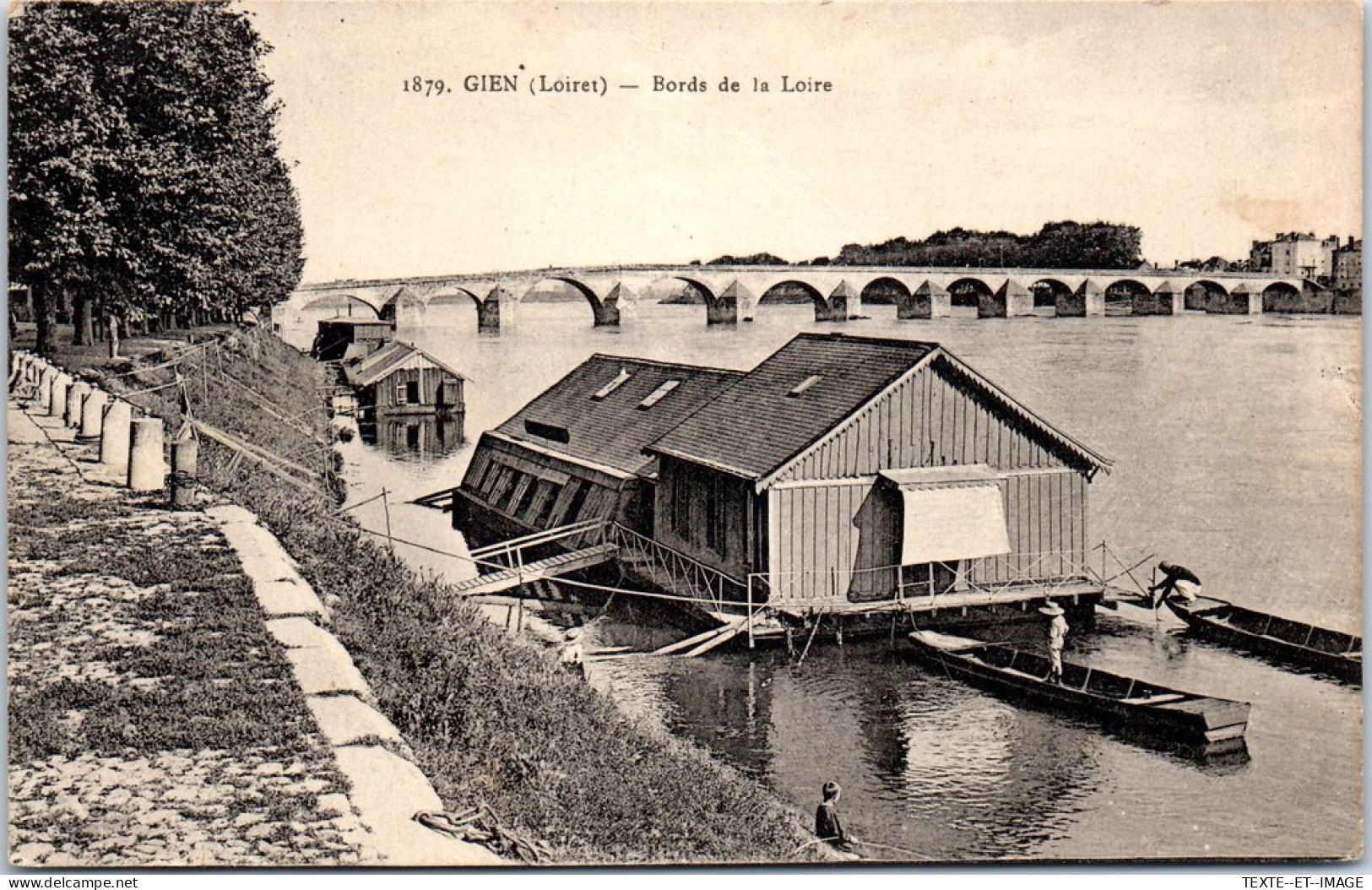 45 GIEN - Les Bords De La Loire, Bateaux Lavoirs  - Gien