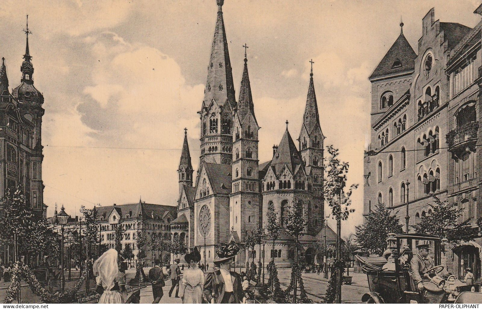 1000 BERLIN, Berliner Leben An Der Kaiser Wilhelm Gedächtnis Kirche, Festschmuck - Mitte