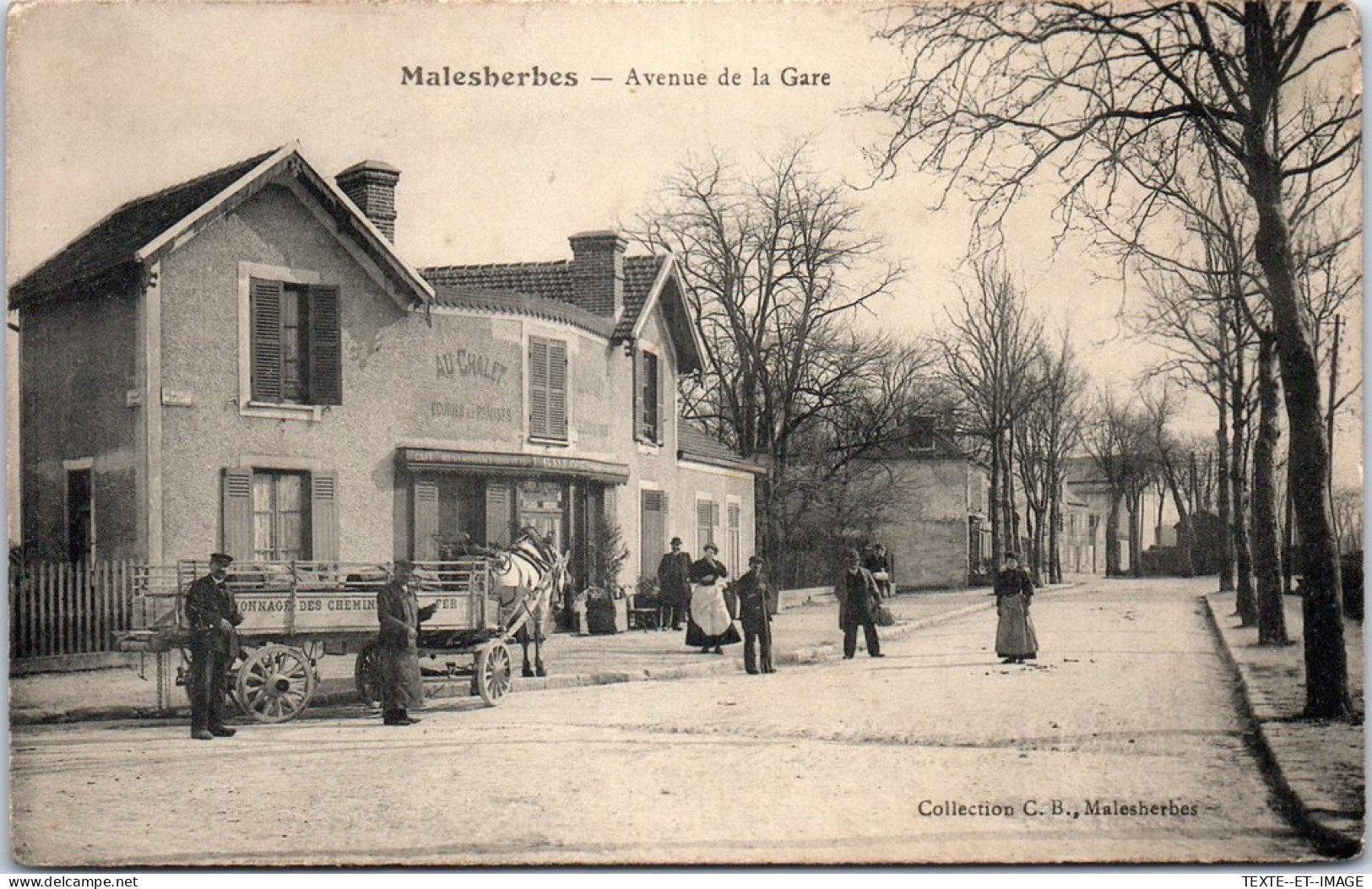 45 MALESHERBES - Un Coin De L'avenue De La Gare.  - Malesherbes