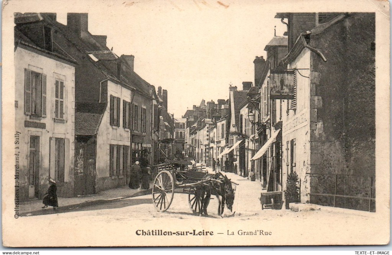 45 CHATILLON SUR LOIRE - La Grande Rue.  - Chatillon Sur Loire