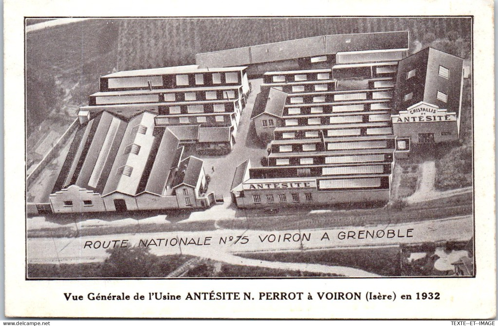 38 VOIRON - Vue Aérienne De L'usine ANTESITE PERROT  - Autres & Non Classés