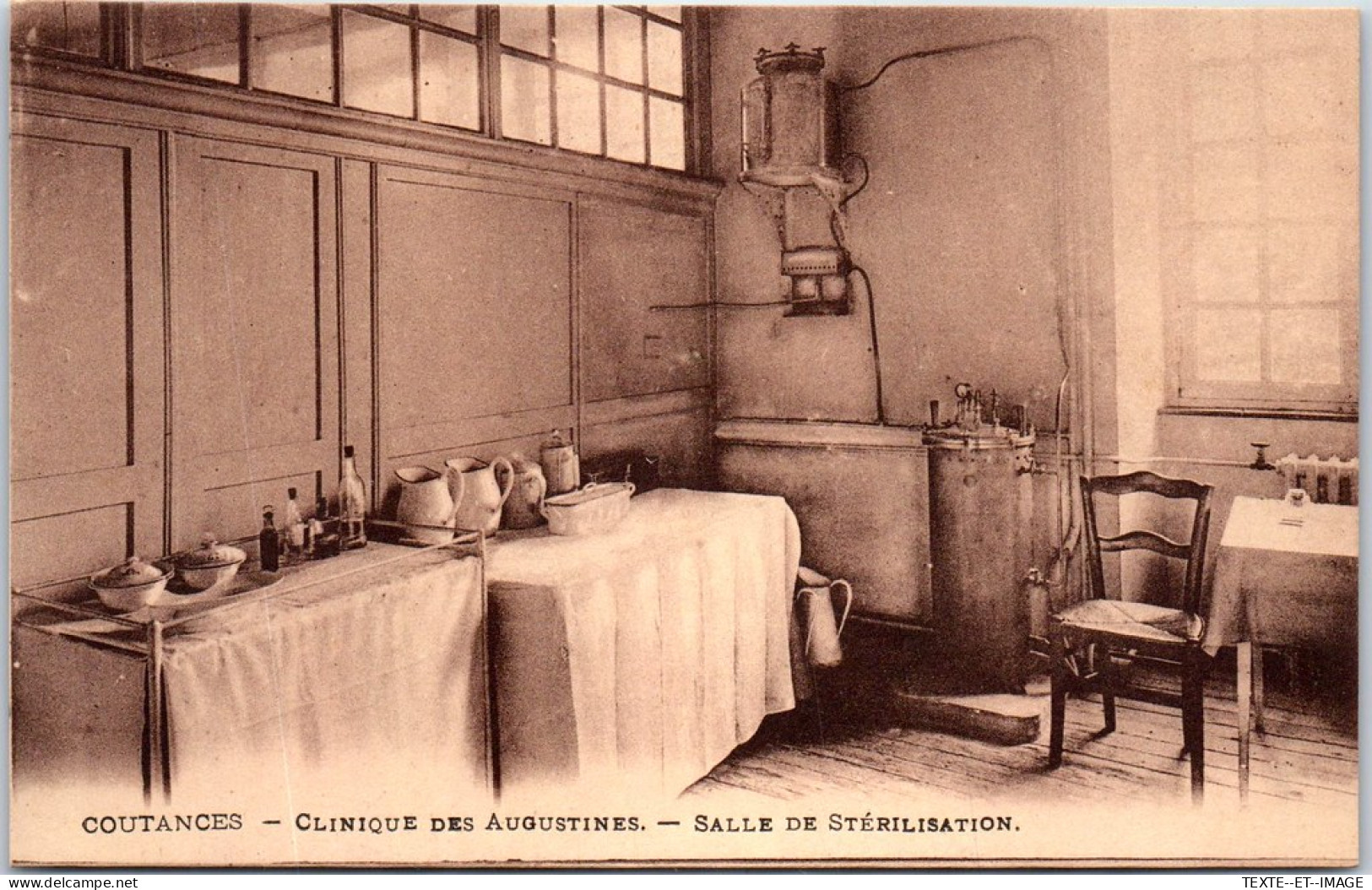 50 COUTANCES  Clinique Des Augustines, Salle De Stérilisation  - Coutances