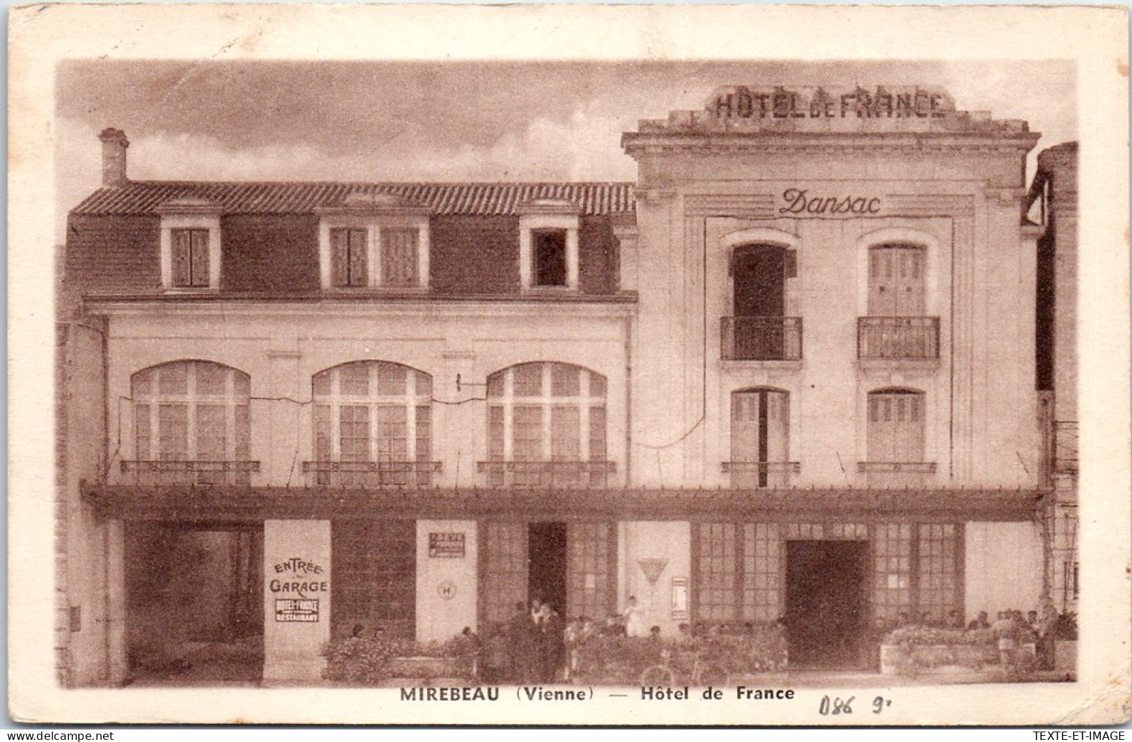 86 MIREBEAU EN POITOU - L'hotel De France  - Mirebeau
