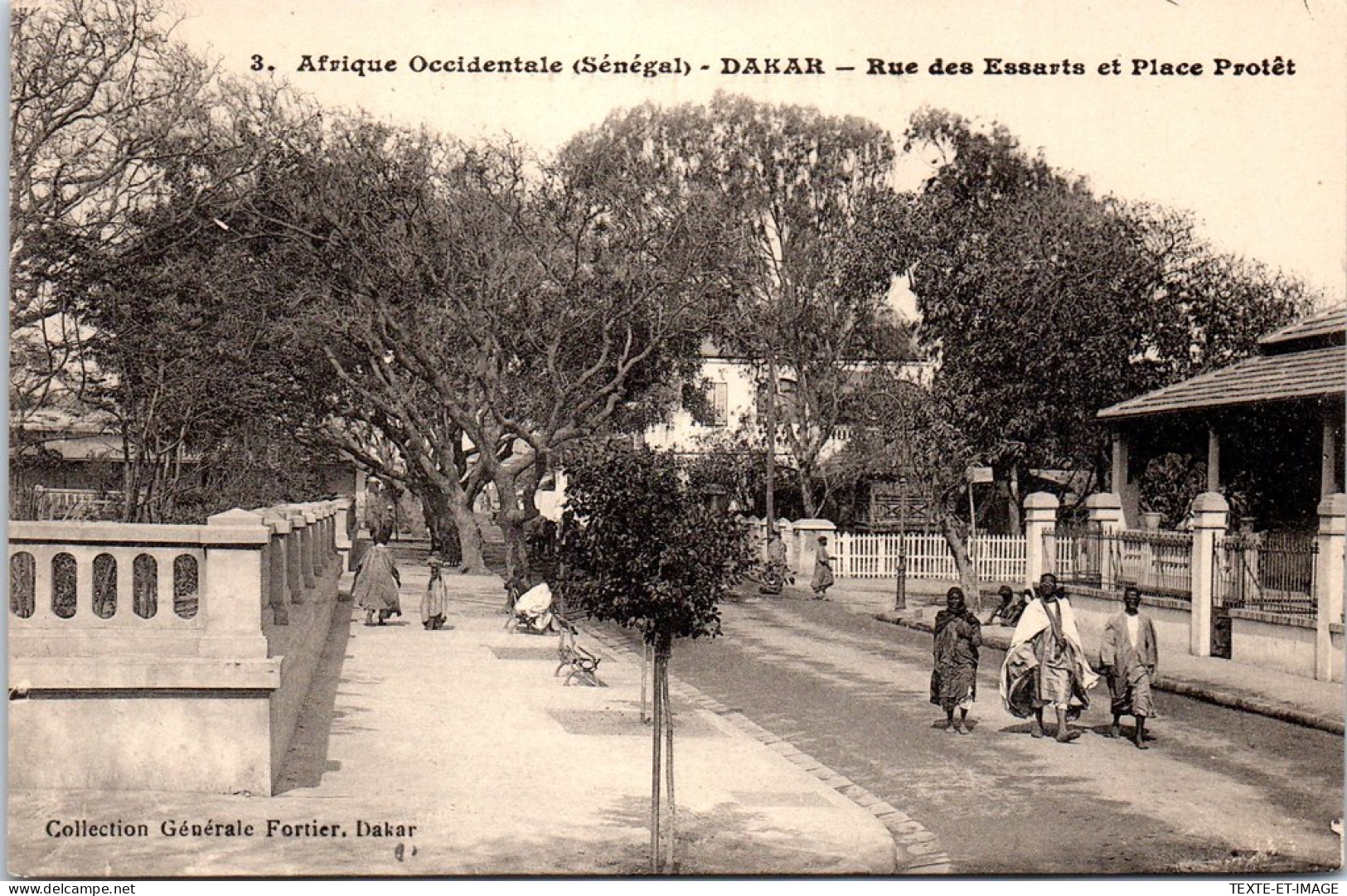 SENEGAL - DAKAR - Rue Des Essarts Et Place Protet - Sénégal