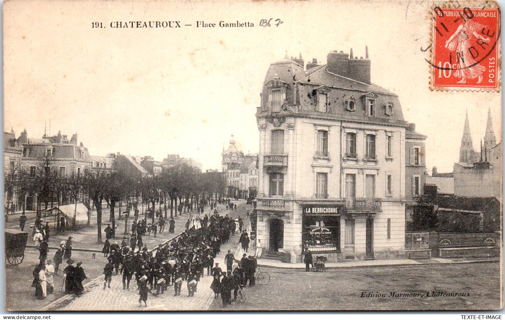 36 CHATEAUROUX - La Place Gambetta. - Chateauroux