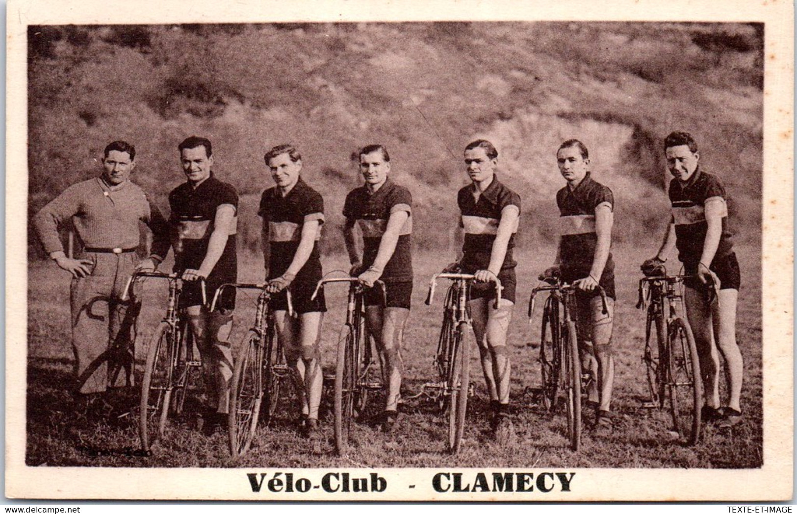 58 CLAMECY - L'equipe Du Velo Club  - Clamecy