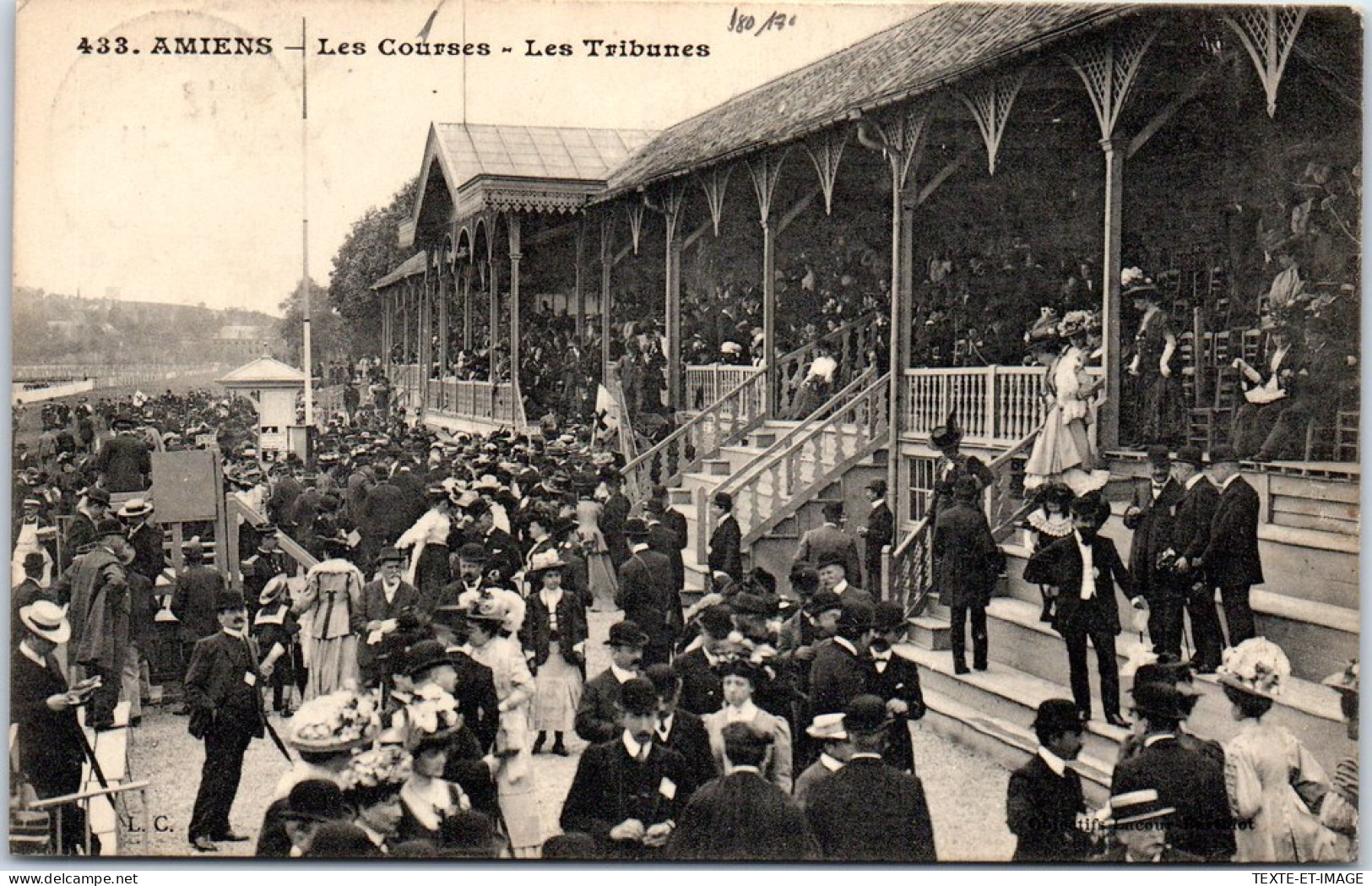80 AMIENS - Les Courses A L'hippodrome - Les Tribunes. - Amiens