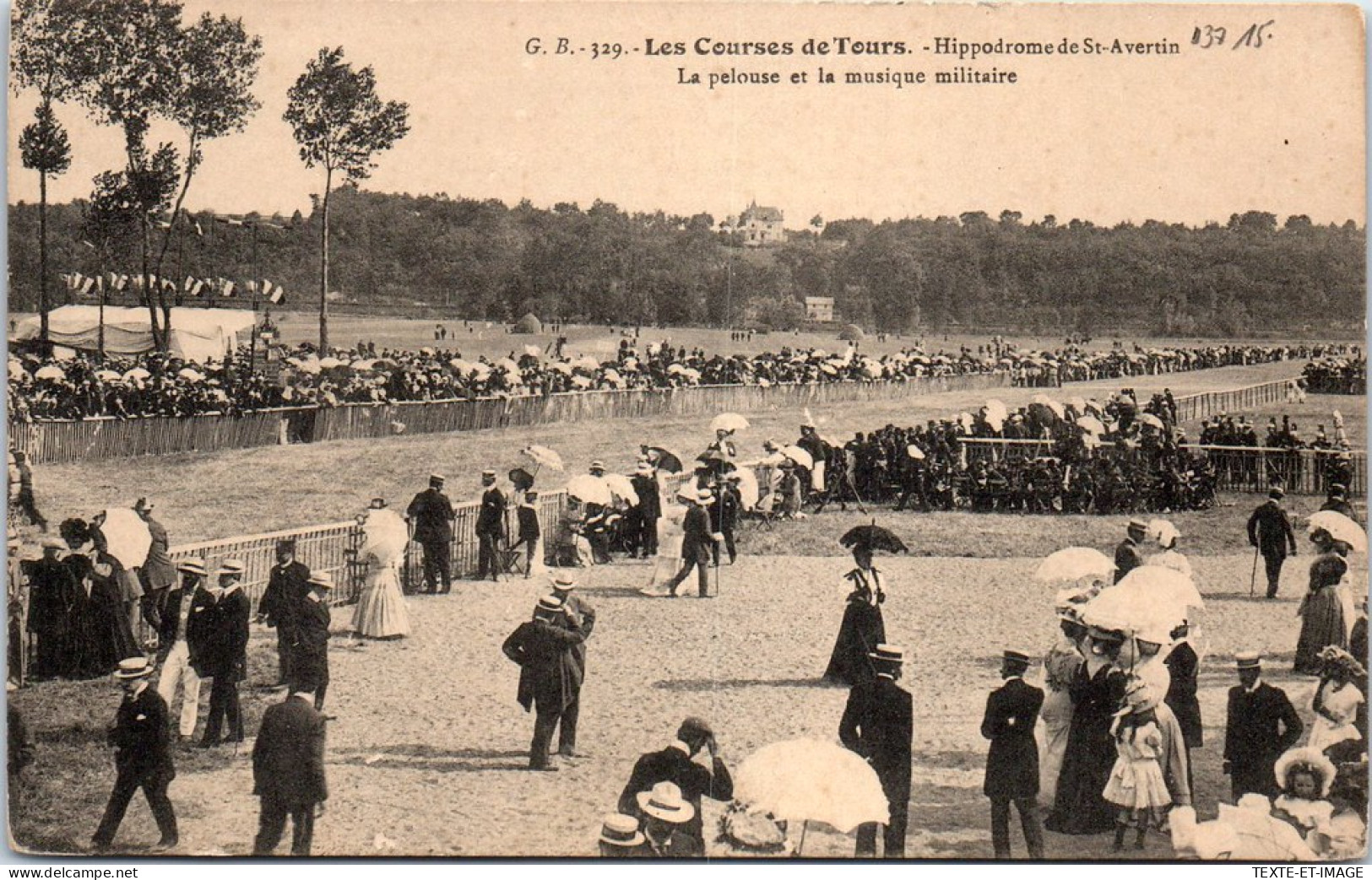 37 SAINT AVERTIN - L'hippodrome, La Pelouse Et La Musique Militaire  - Saint-Avertin