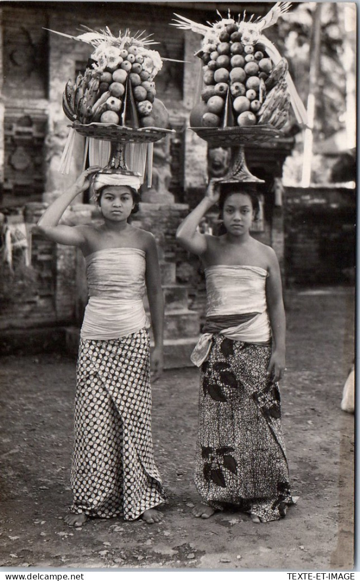 INDONESIE - CARTE PHOTO - Type De Jeunes Femmes. - Indonesia