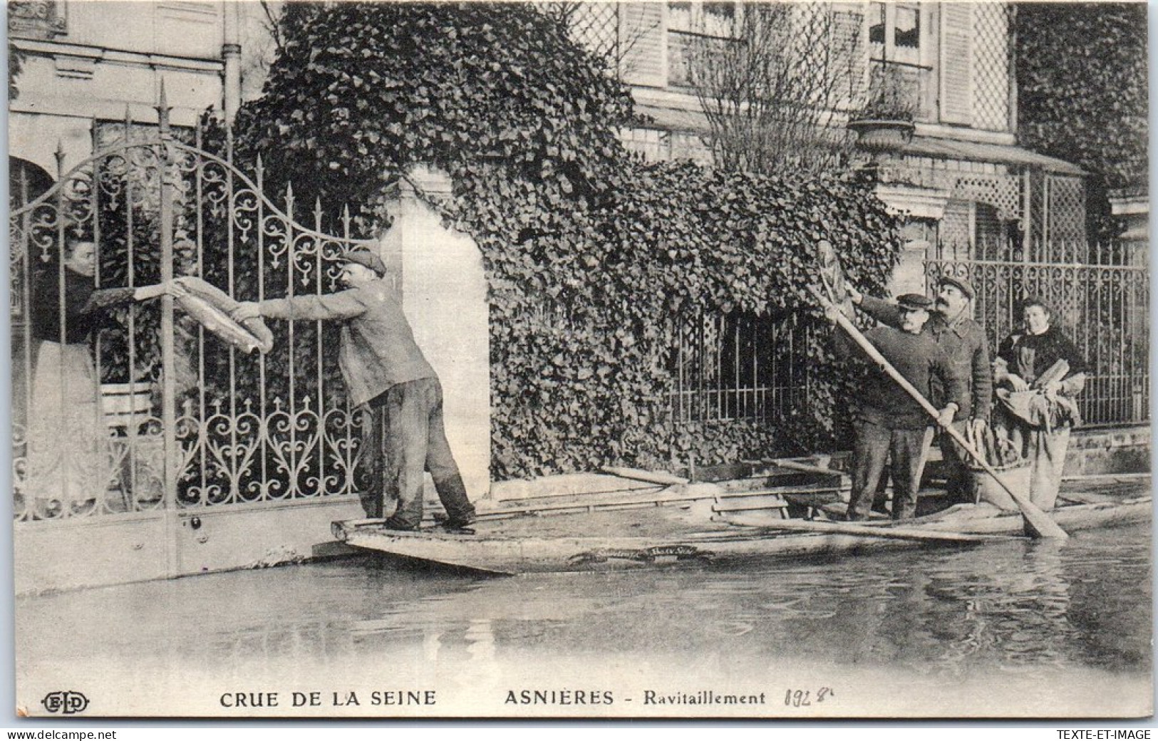 92 ASNIERES - Ravitaillement Pendant La Crue De 1910 - Asnieres Sur Seine