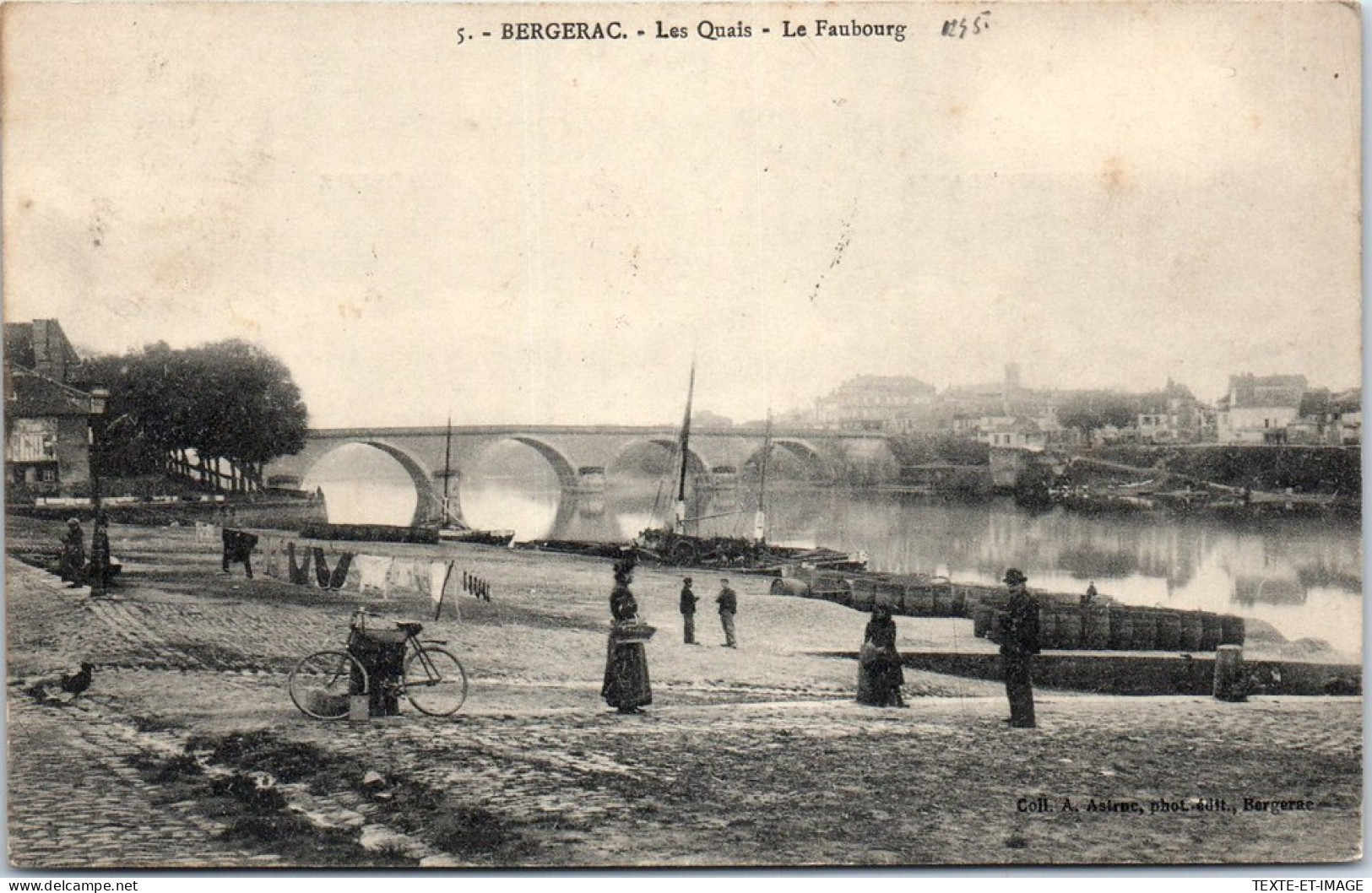 24 BERGERAC - Les Quais Et Le Faubourg. - Bergerac