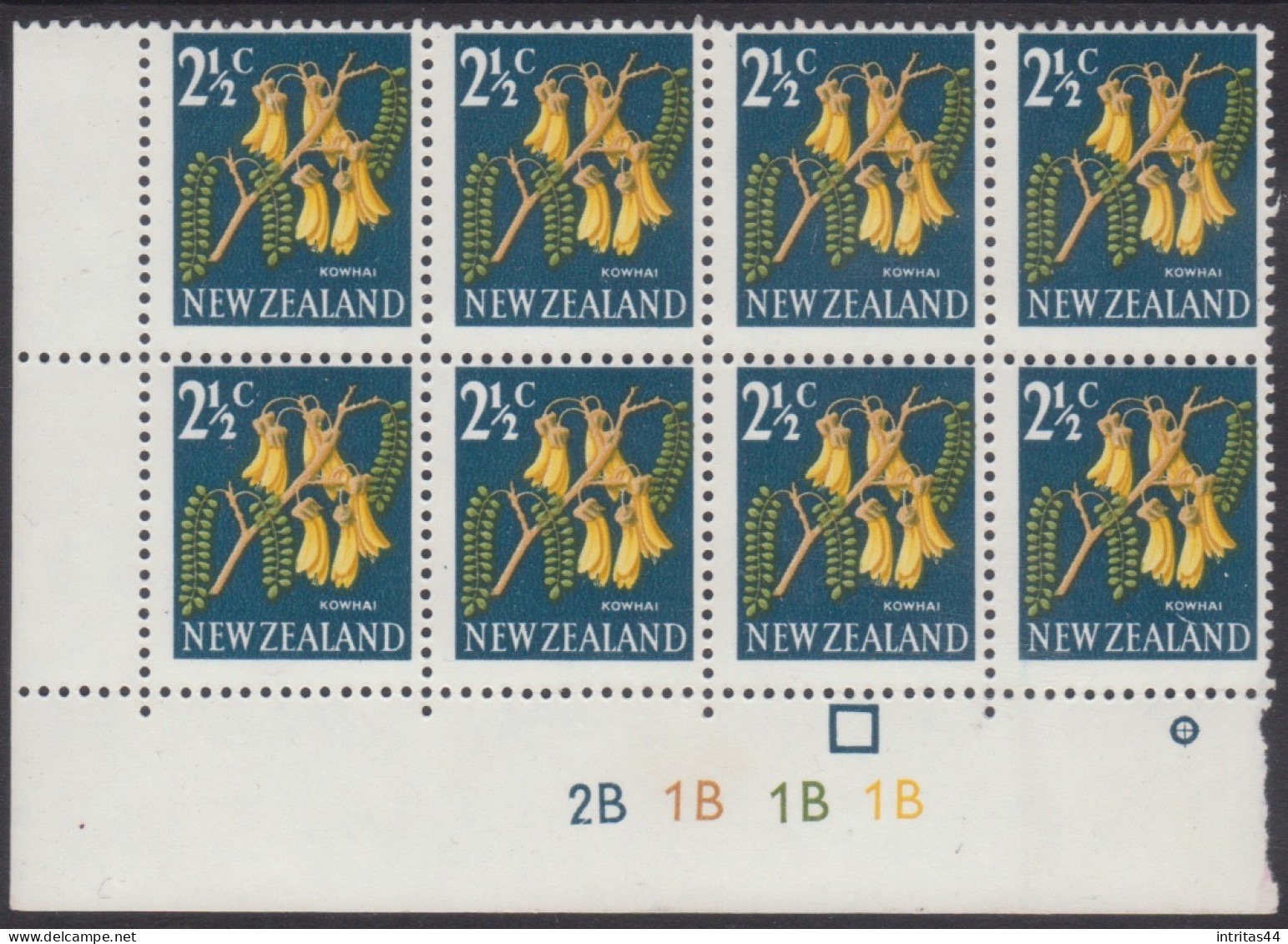 NEW ZEALAND 1967 DECIMAL PICTORIALS  " 2.1/2c KOWHAI " IMPRINT BLOCK OF (8) MNH PLATE: 2B1B1B1B - Nuevos