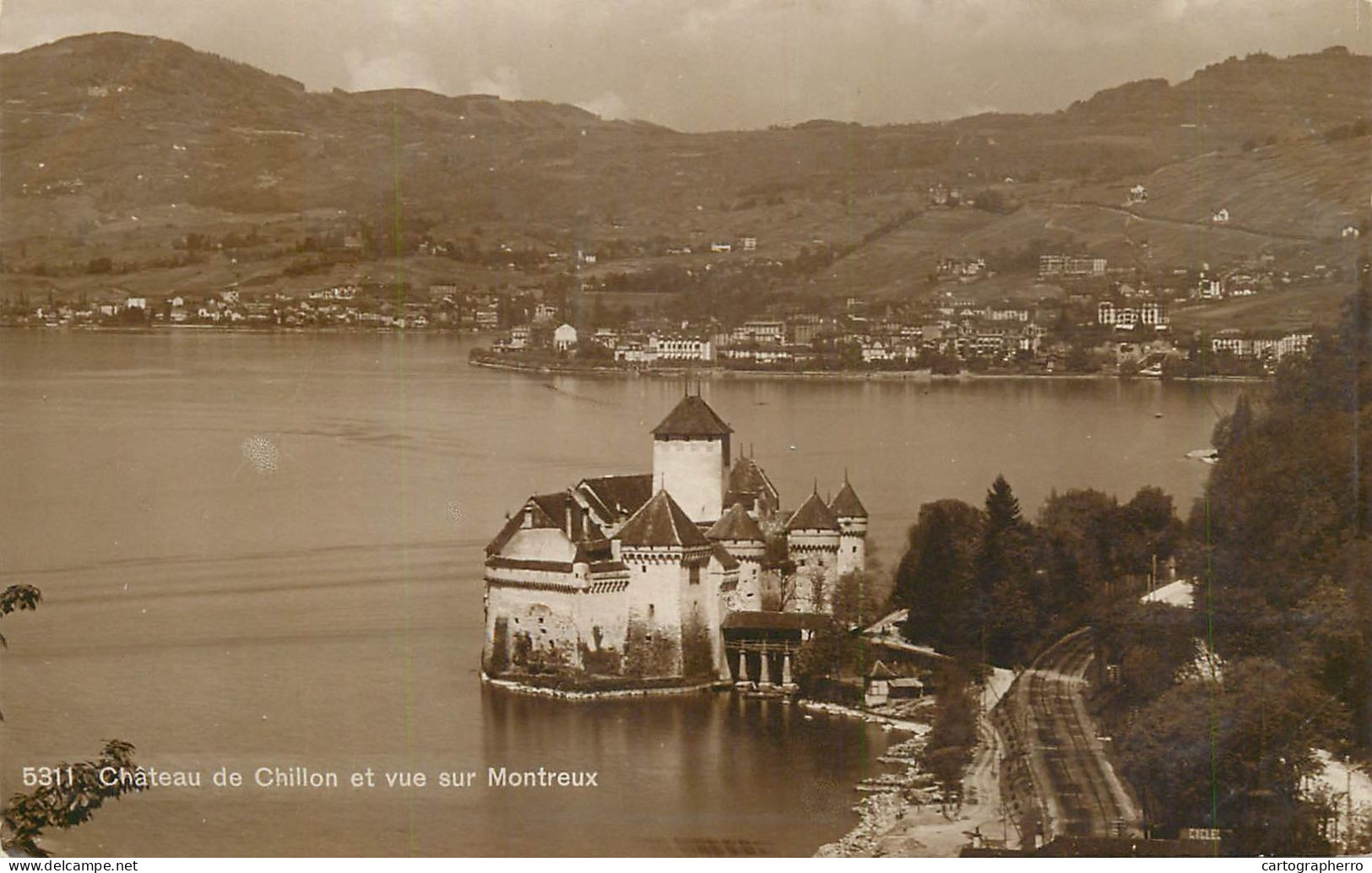 Switzerland Postcard Chateau De Chillon Et Vue Sur Montreaux - Altri & Non Classificati