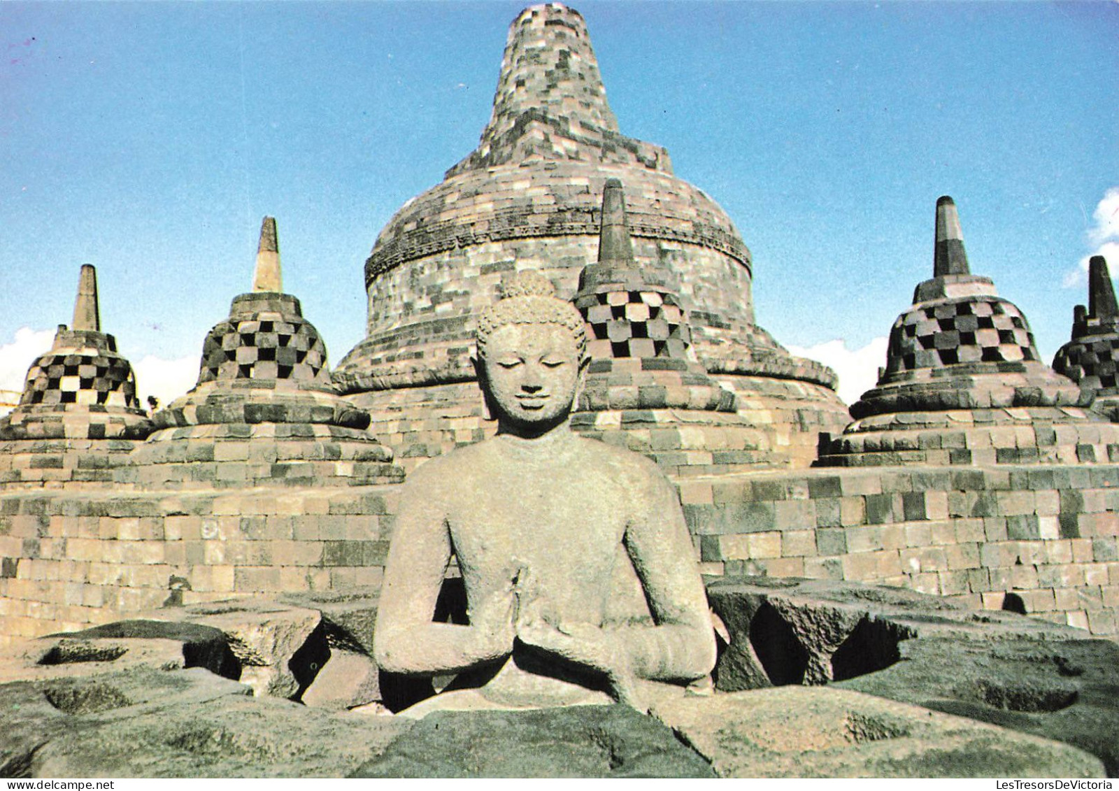 INDONESIE - Buddha Statue At The Borobudur - A Monument From The 8th Century In Central Java - Indonesia - Carte Postale - Indonésie