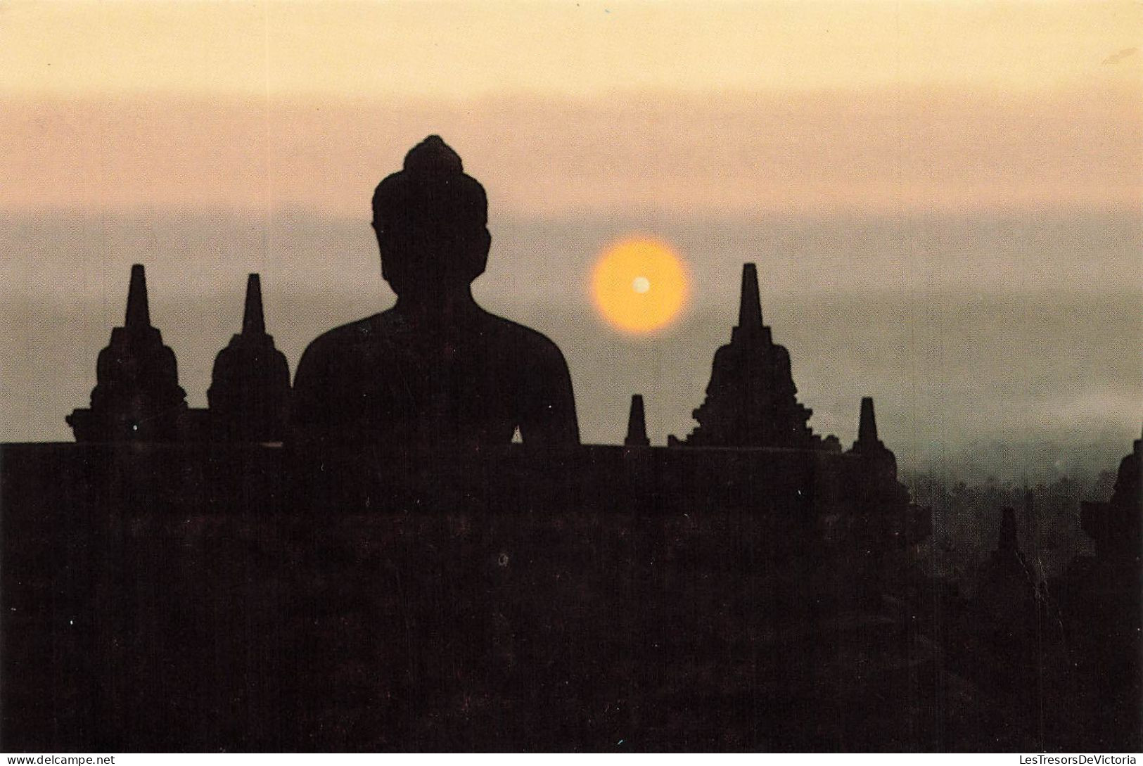 INDONESIE - The Sunrise On Top Of Borobudur - Central Java - Indonesia - Carte Postale - Indonesia