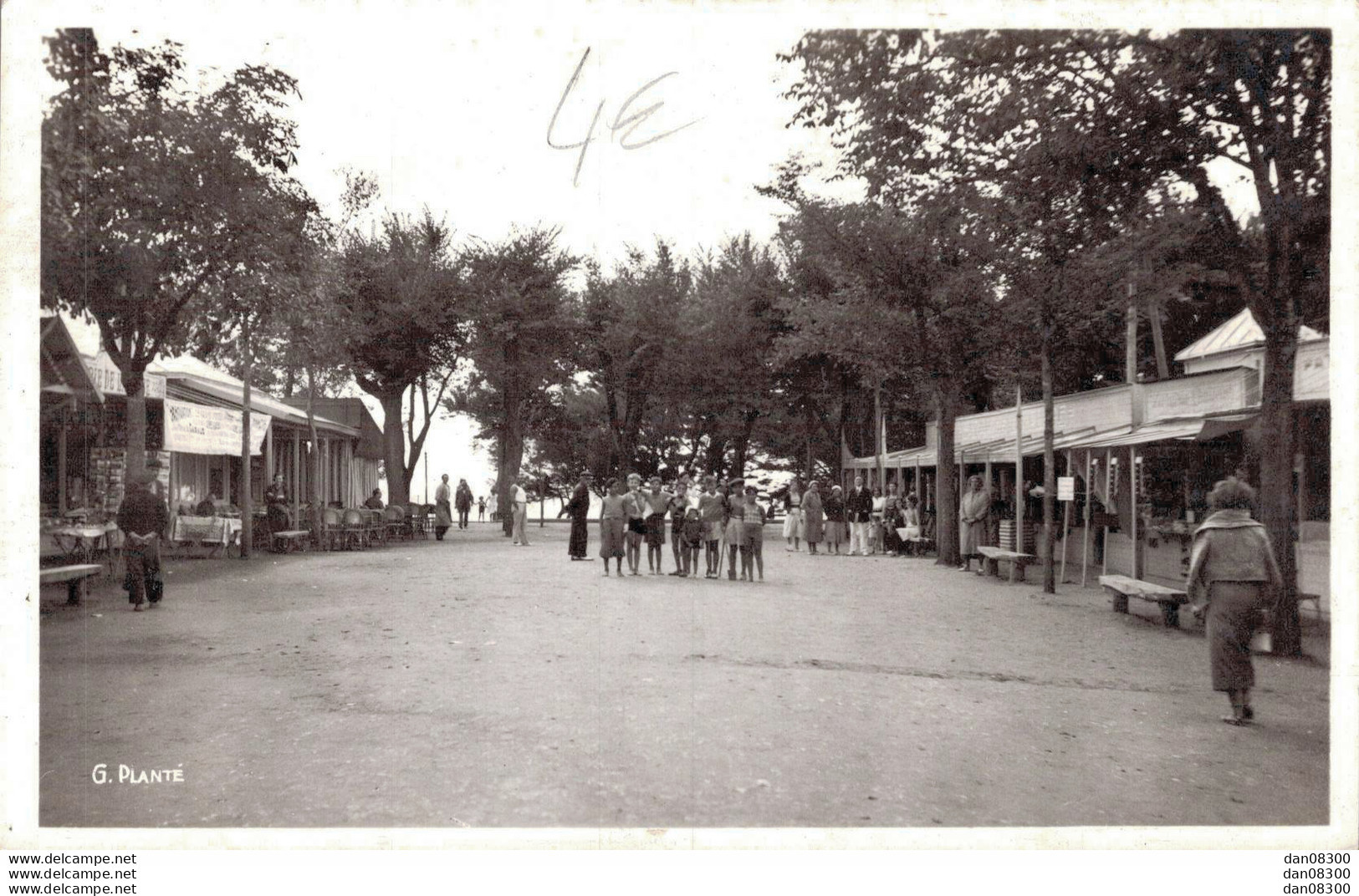 17 FOURAS LES BAINS LA PLACE CARNOT - Fouras-les-Bains