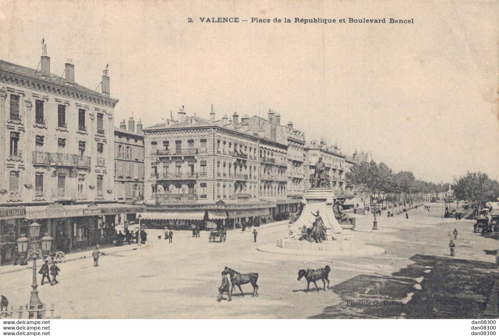 26 VALENCE PLACE DE LA REPUBLIQUE ET BOULEVARD BANCEL - Valence