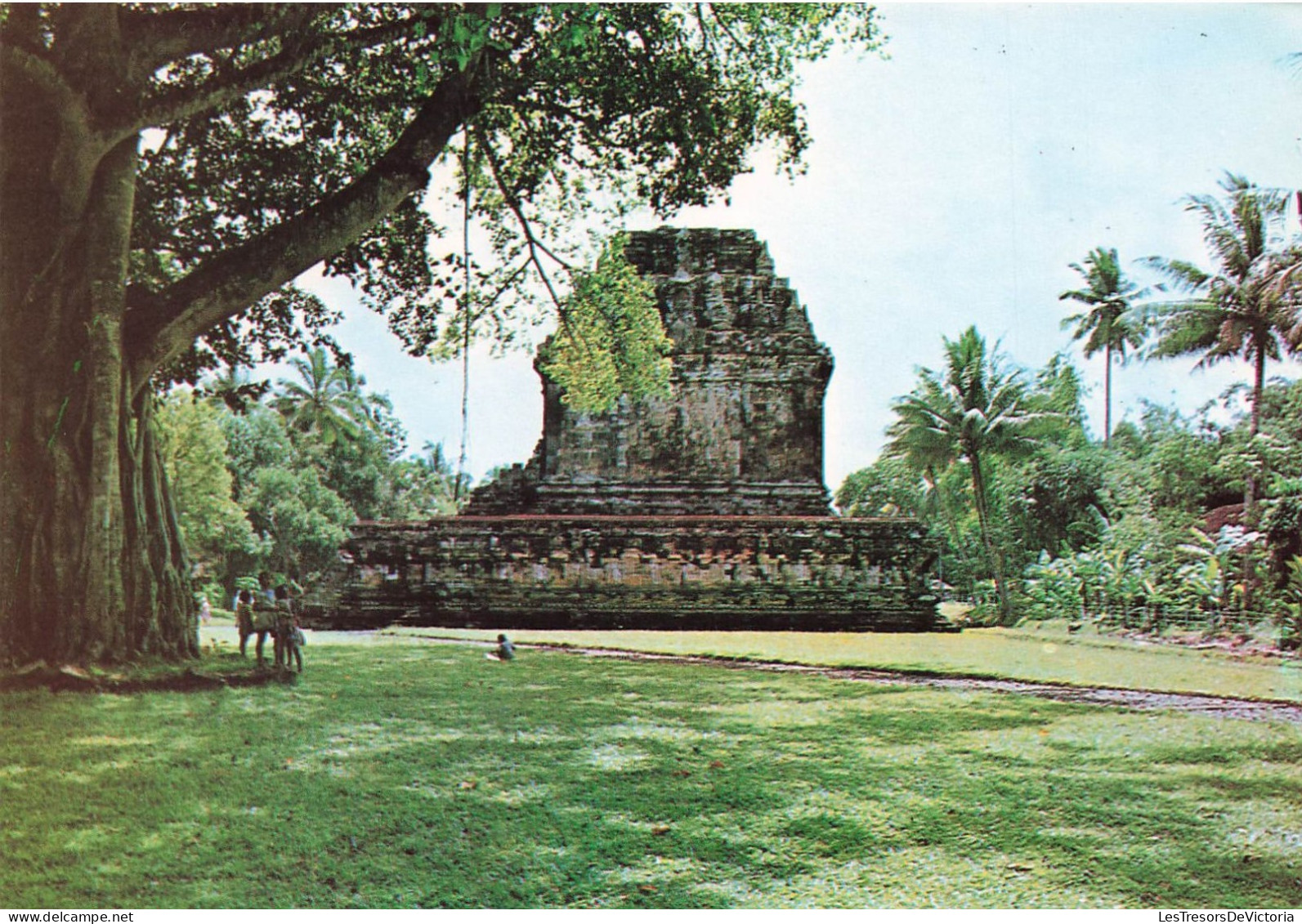 INDONESIE - Mendut - A Buddhist Temple Near Borobudur - Central Java - Indonesia - Animé - Carte Postale - Indonesia