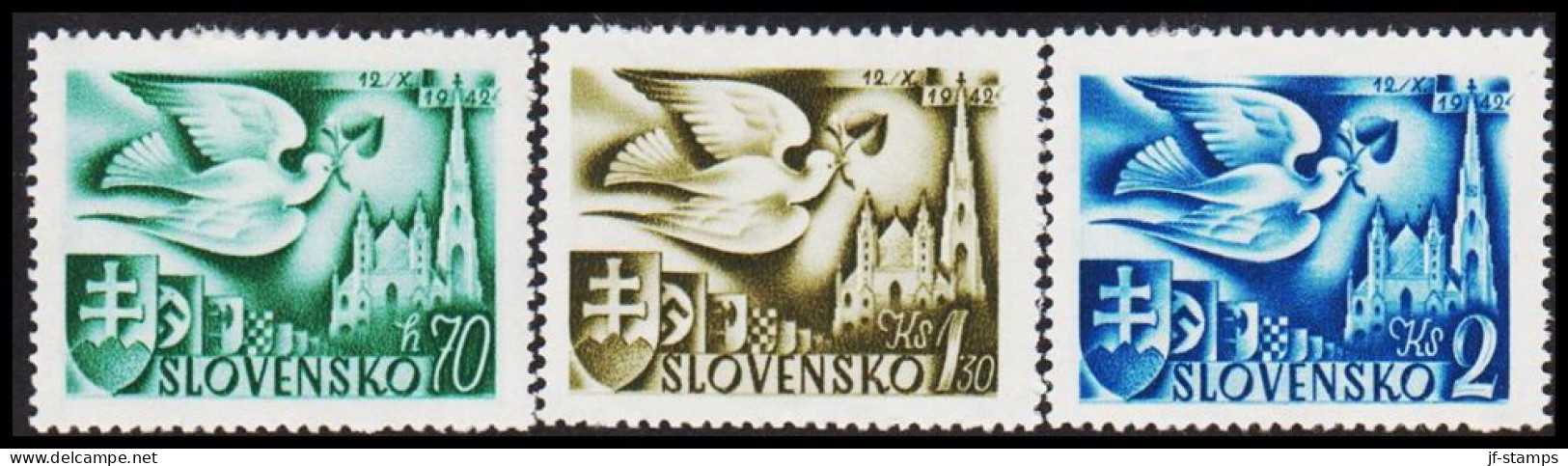1942. SLOVENSKO European Post Congress Complete Set Hinged.  (Michel 102-104) - JF545989 - Unused Stamps