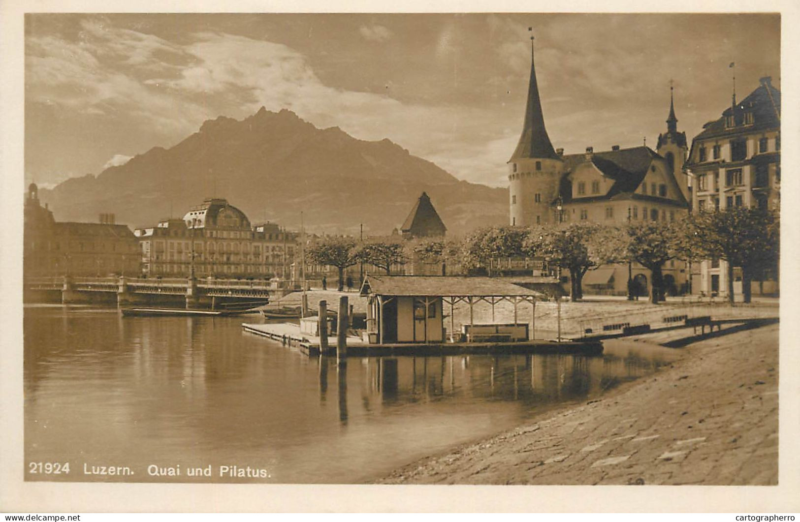 Switzerland Postcard Luzern Quai Und Pilatus - Lucerne