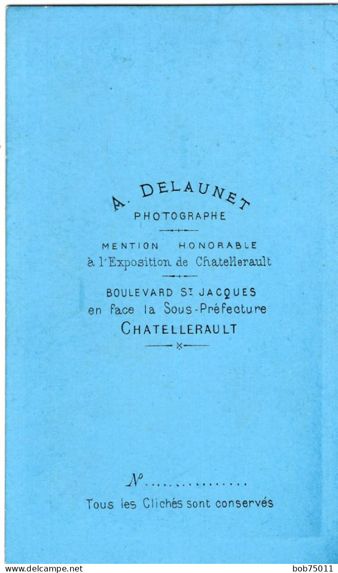 Photo CDV De Deux Petit Garcon élégant Posant Dans Un Studio Photo A Chatellerault - Ancianas (antes De 1900)