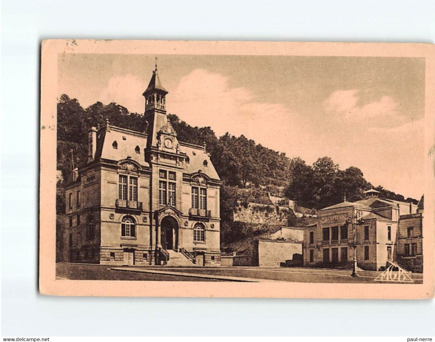 CHATEAU THIERRY : L'hôtel De Ville Et Le Théâtre - état - Chateau Thierry