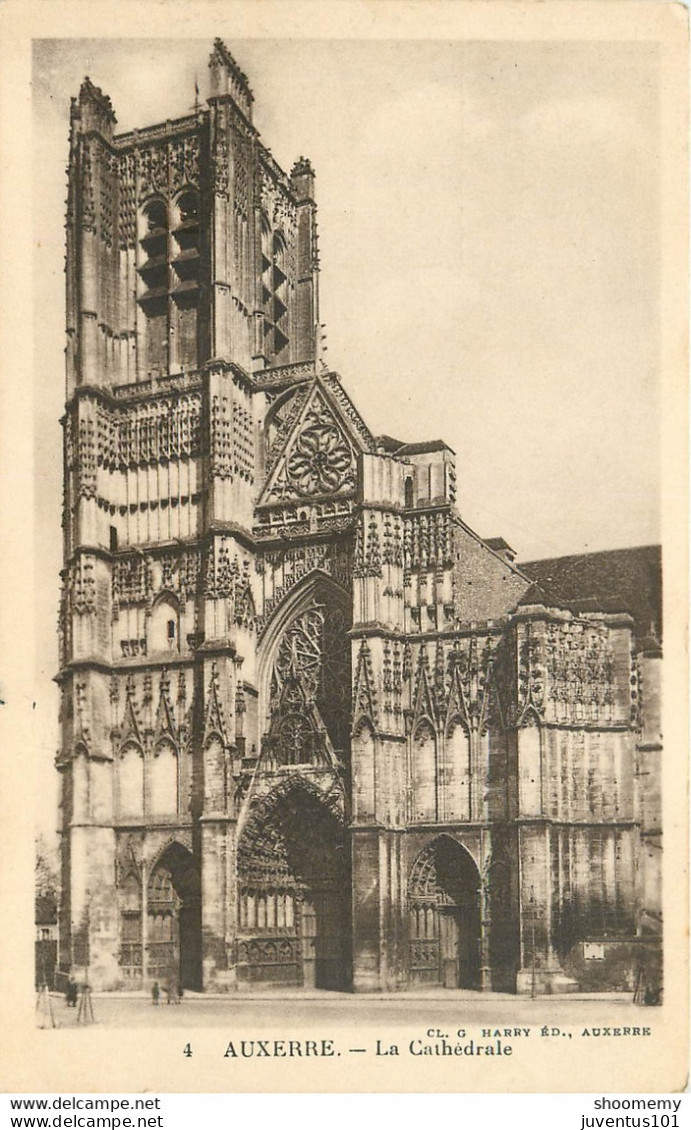 CPA Auxerre-Cathédrale   L1061 - Auxerre