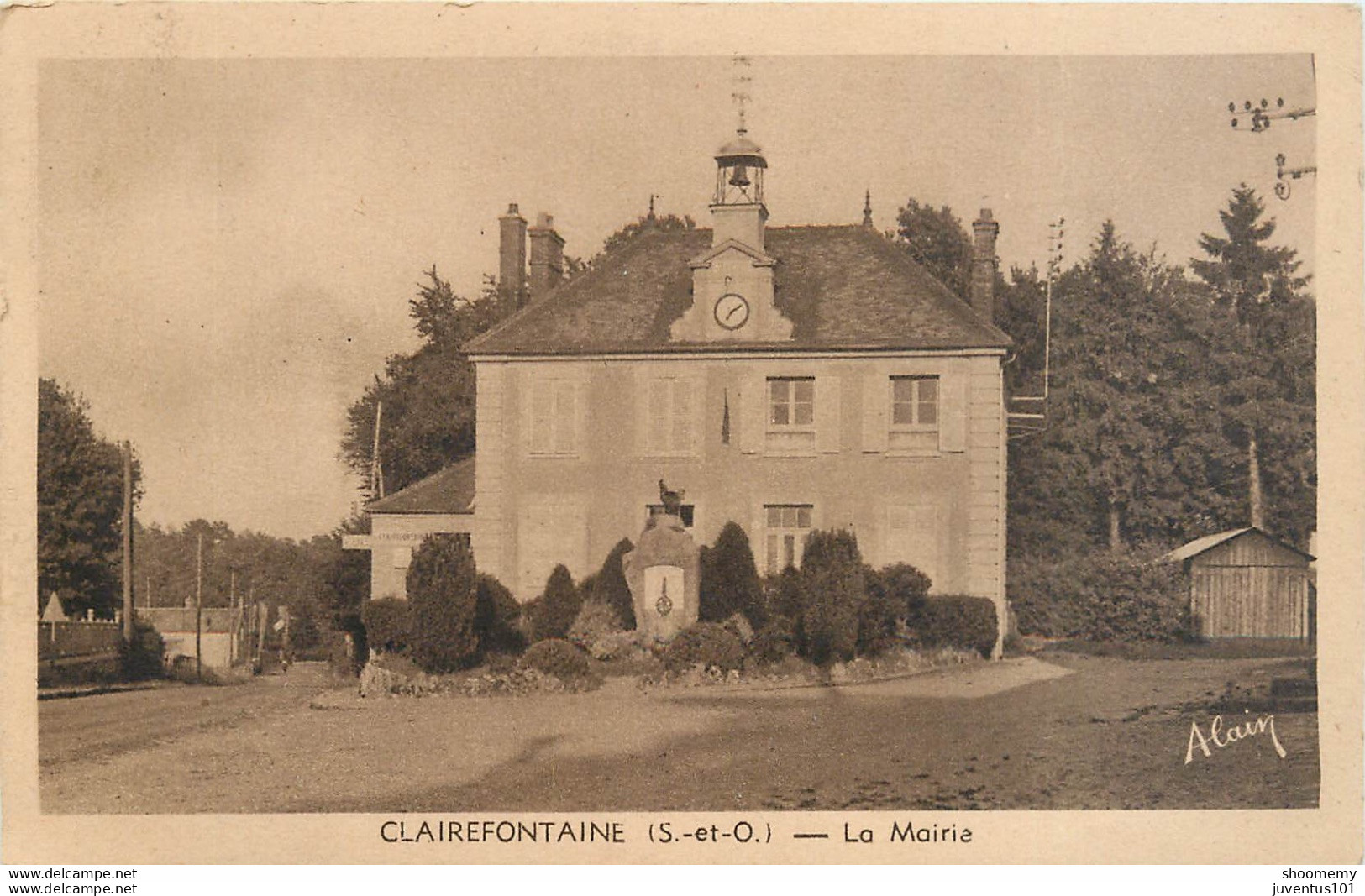 CPA Clairefontaine-La Mairie-Timbre         L1091 - Andere & Zonder Classificatie