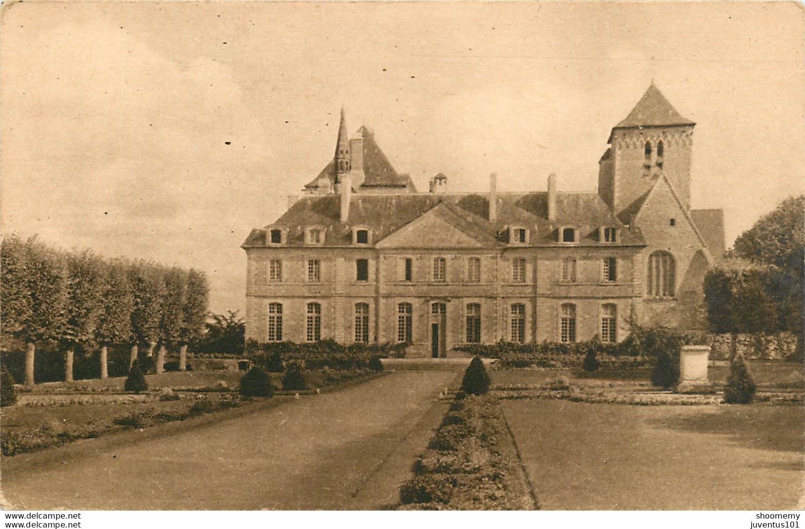 CPA Solesmes-Abbaye-Le Prieuré    L1076 - Solesmes