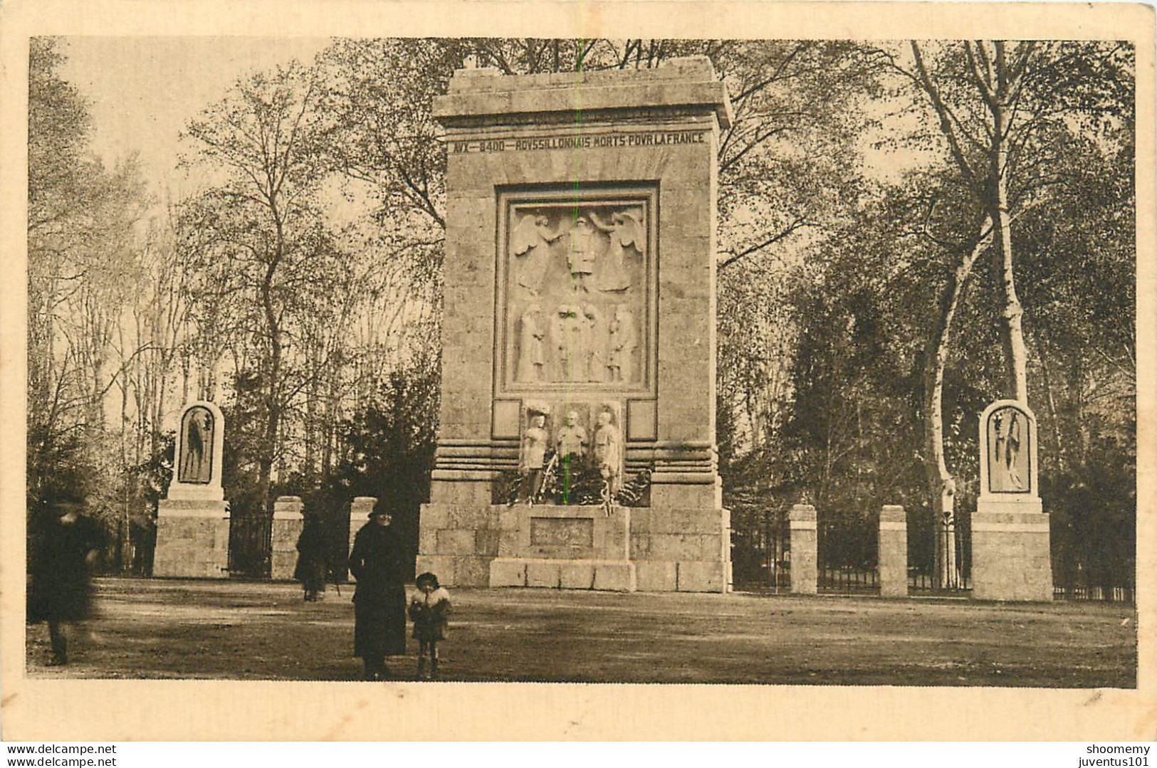 CPA Perpignan-Monument Aux Morts       L1196 - Perpignan