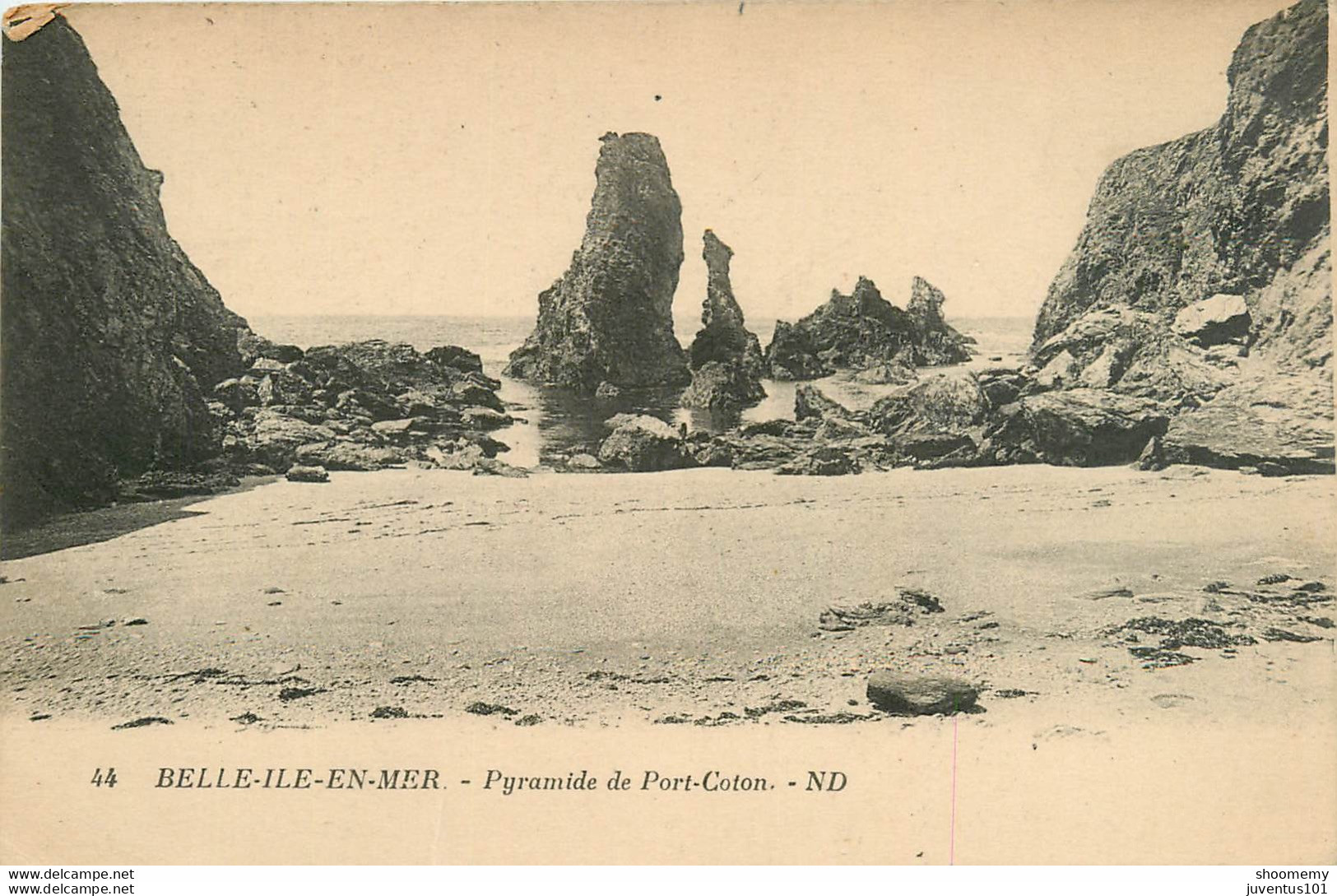 CPA Belle Ile En Mer-Pyramide De Port Coton-Timbre       L1196 - Belle Ile En Mer