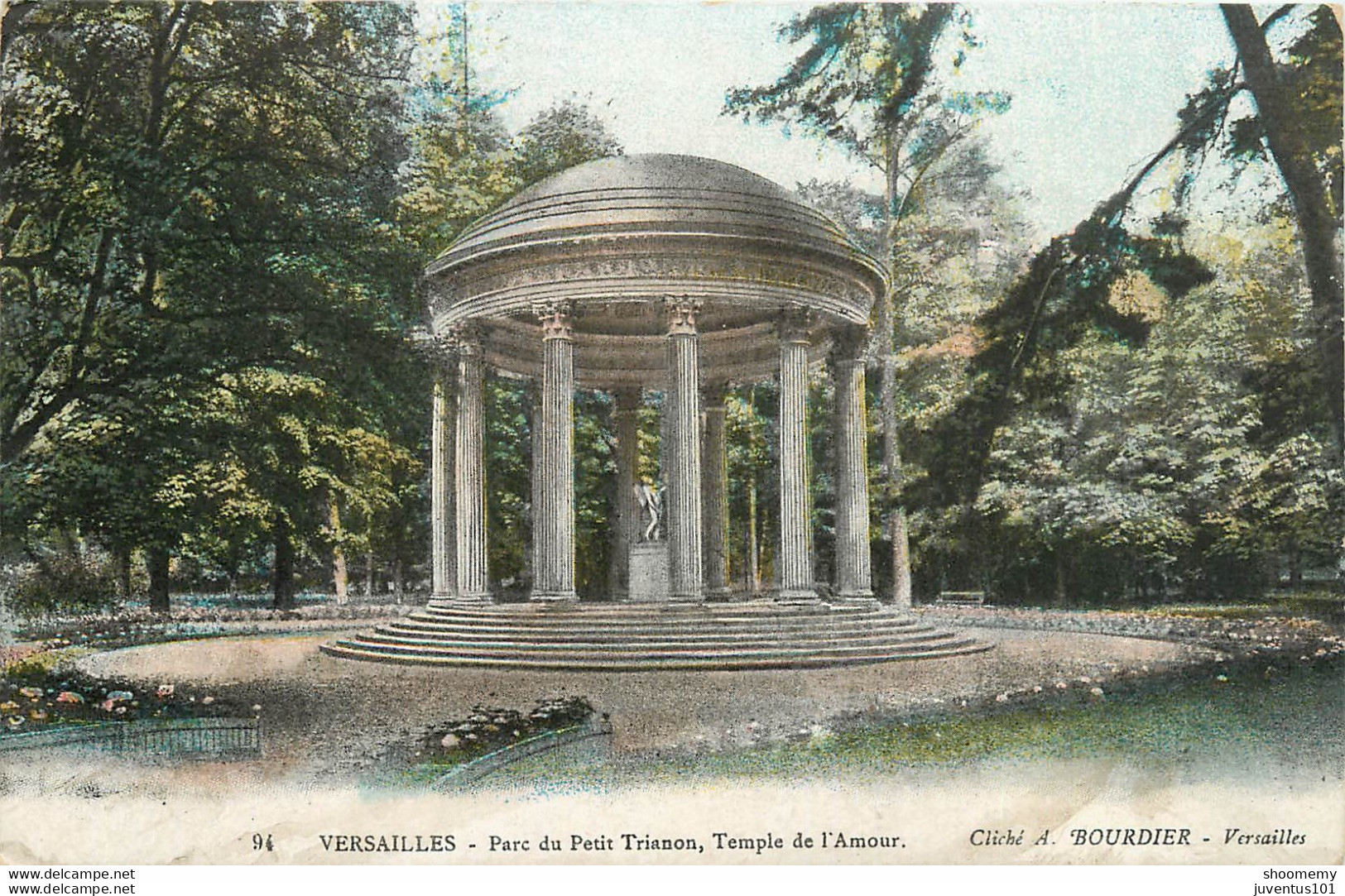 CPA Versailles-Temple D'Amour-Timbre   L1330 - Versailles (Château)