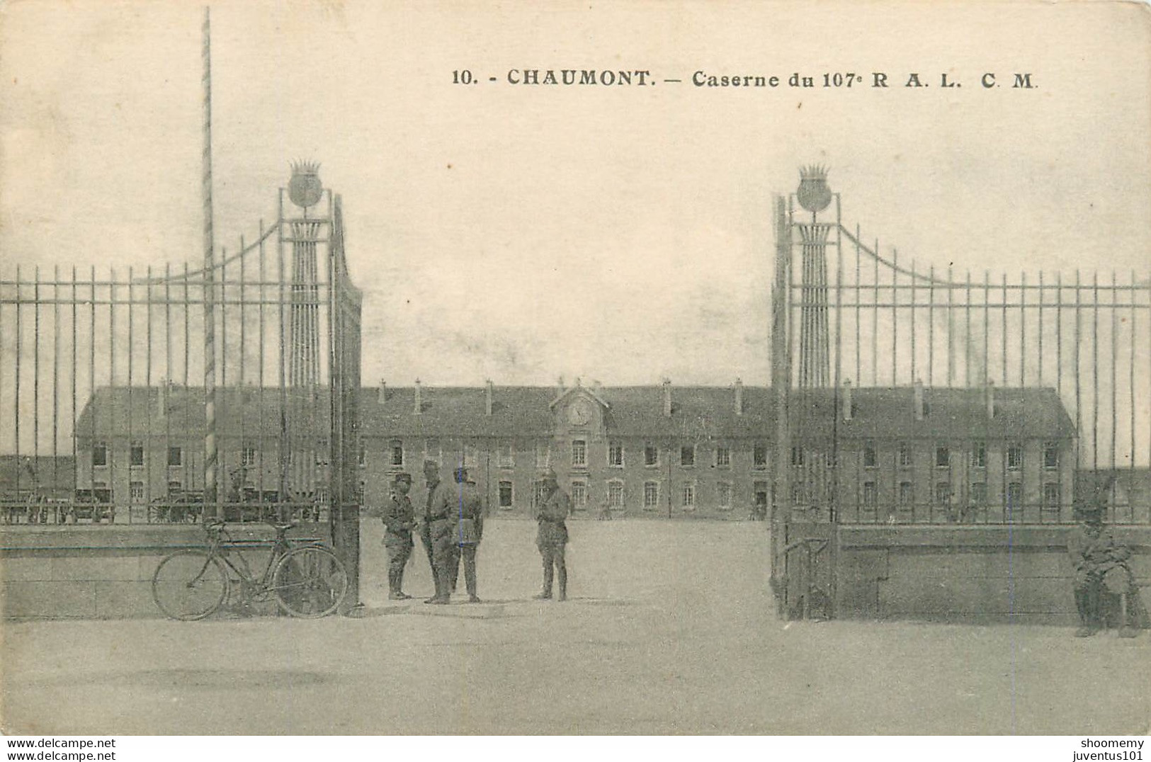 CPA Chaumont-Caserne Du 107       L1284 - Chaumont