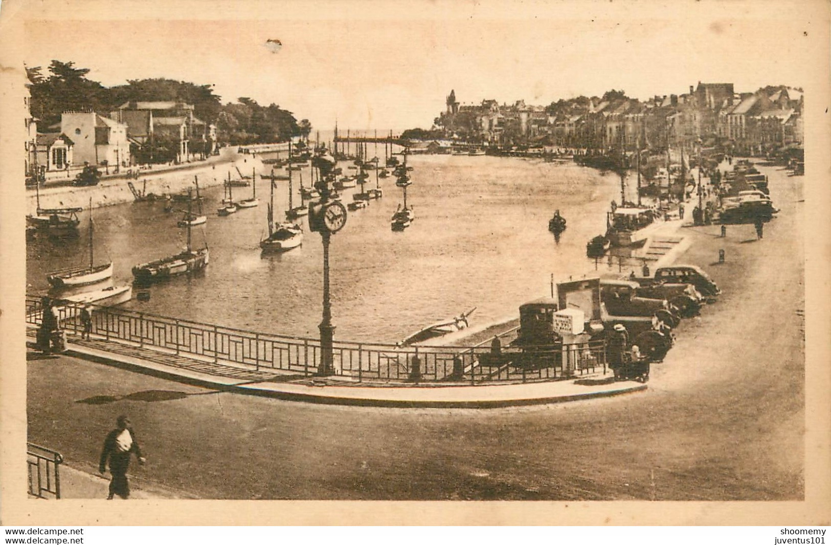 CPA Le Pouliguen-Vue Générale Du Port      L1542 - Le Pouliguen