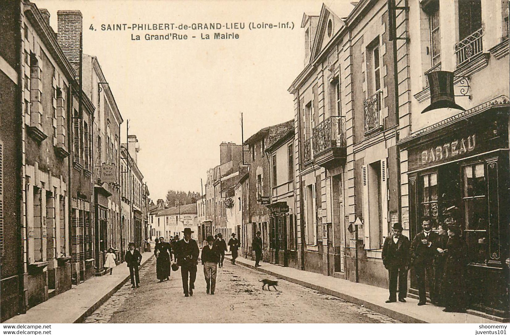CPA Saint Philbert De Grand Lieu-La Grande Rue-La Mairie      L1540 - Saint-Philbert-de-Grand-Lieu