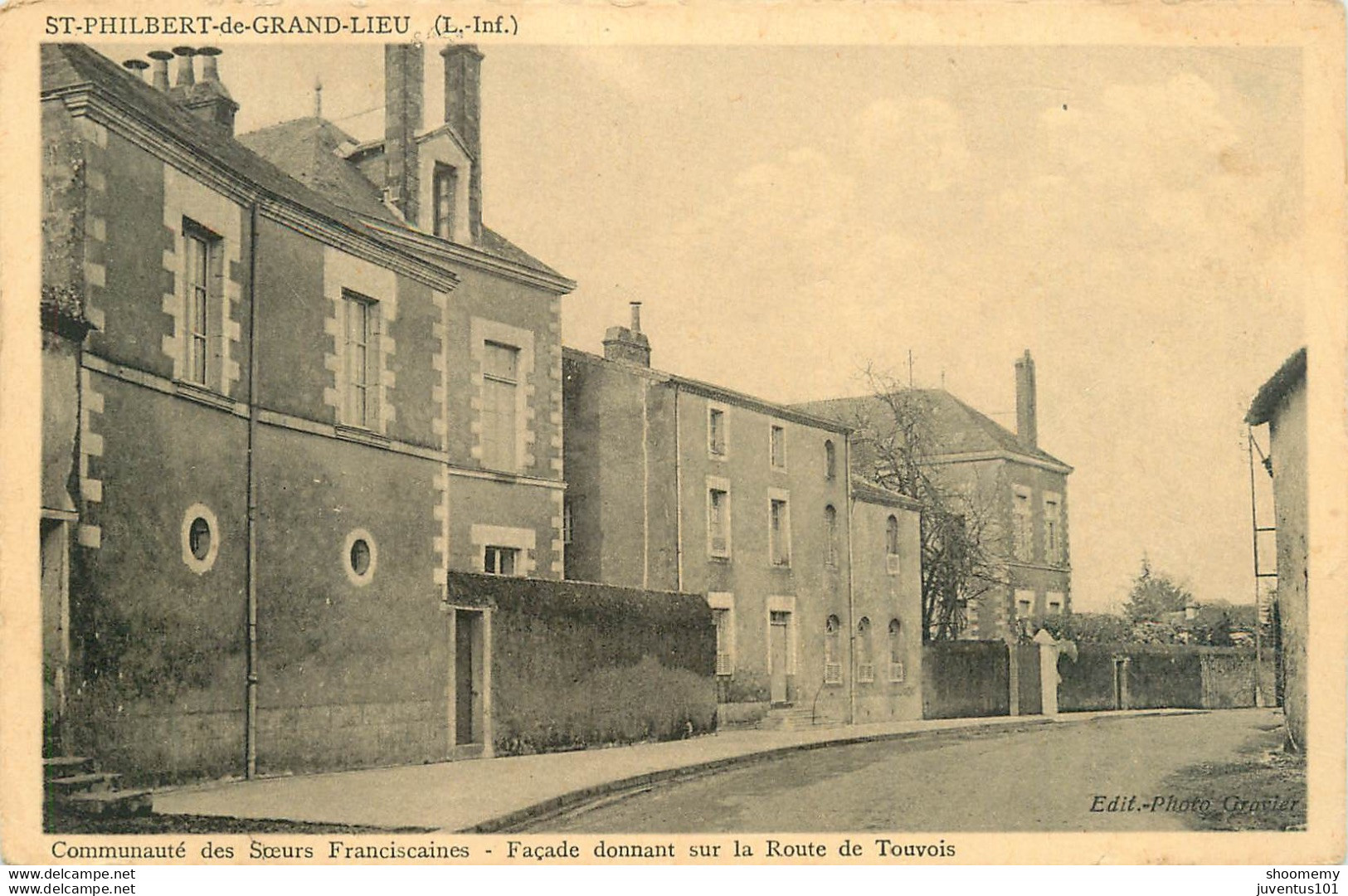 CPA Saint Philbert De Grand Lieu-Communauté Des Soeurs Franciscaines-Façade Donnant Sur La Route De Touvois       L1528 - Saint-Philbert-de-Grand-Lieu