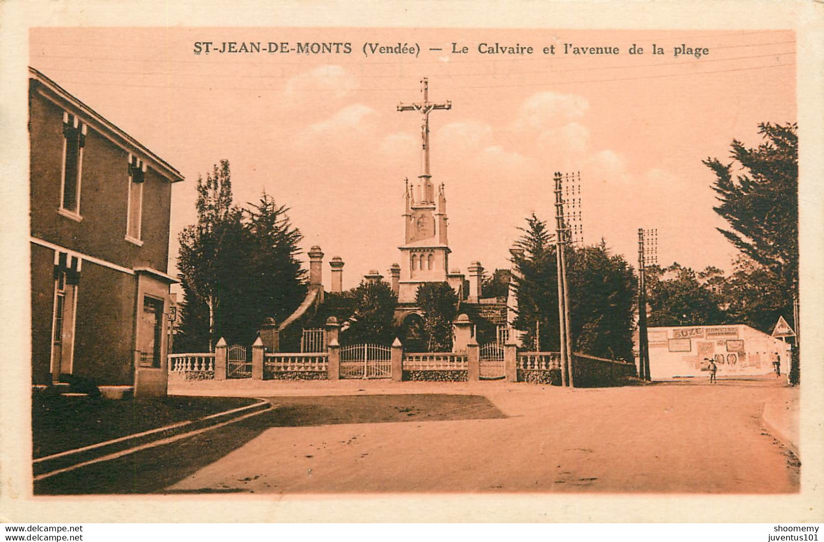 CPA Saint Jean De Monts-Le Calvaire Et L'avenue De La Plage       L1526 - Saint Jean De Monts