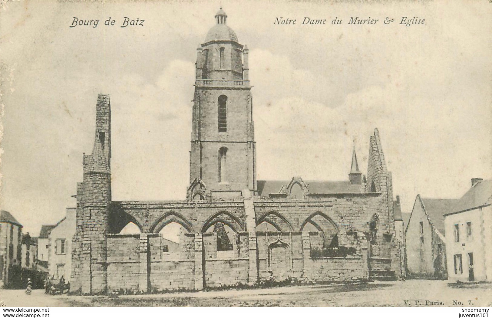 CPA Bourg De Batz-Notre Dame Du Murier-Eglise       L1513 - Batz-sur-Mer (Bourg De B.)