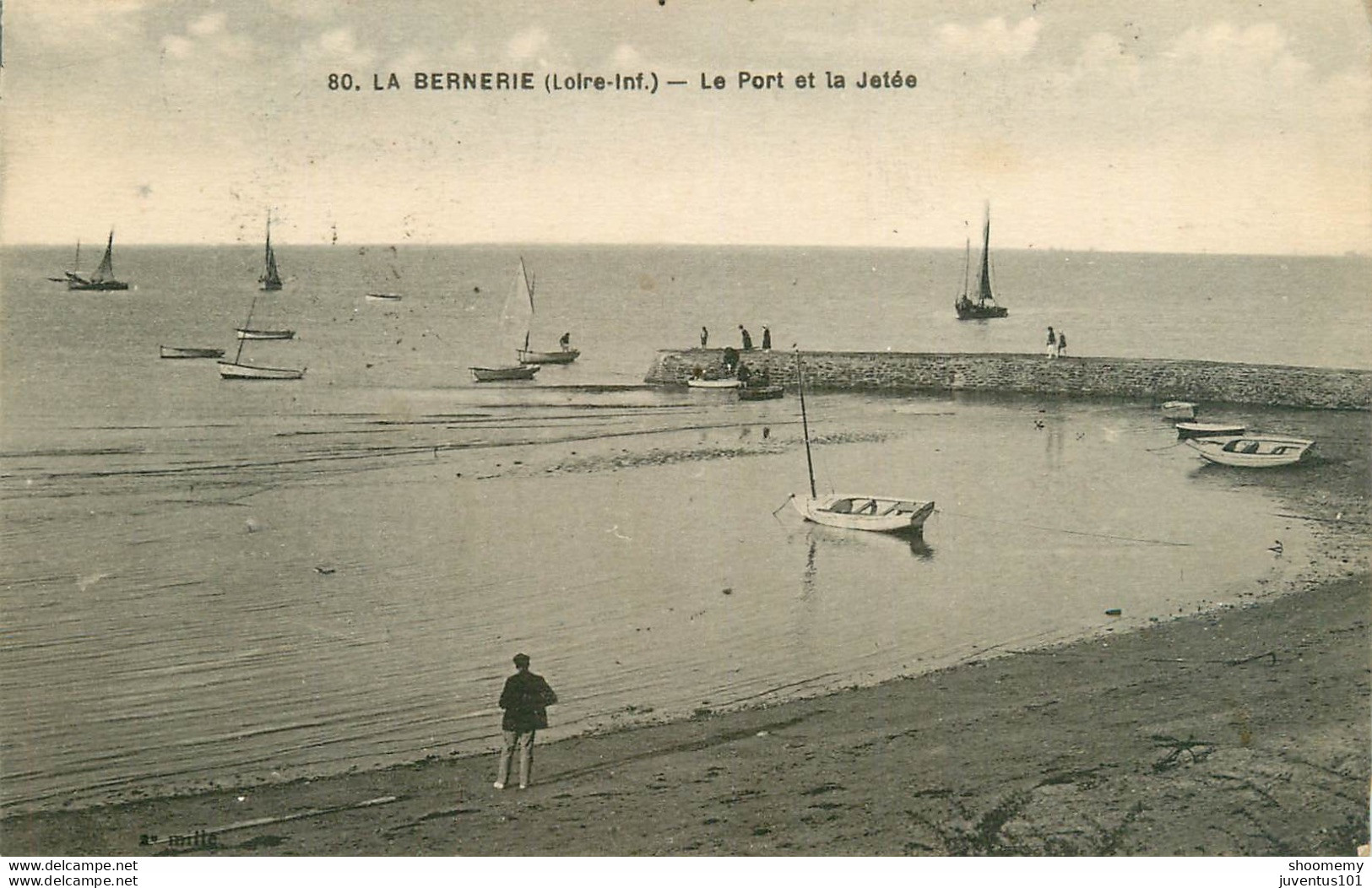 CPA La Bernerie-Le Port Et La Jetée-Timbre     L1507 - La Bernerie-en-Retz