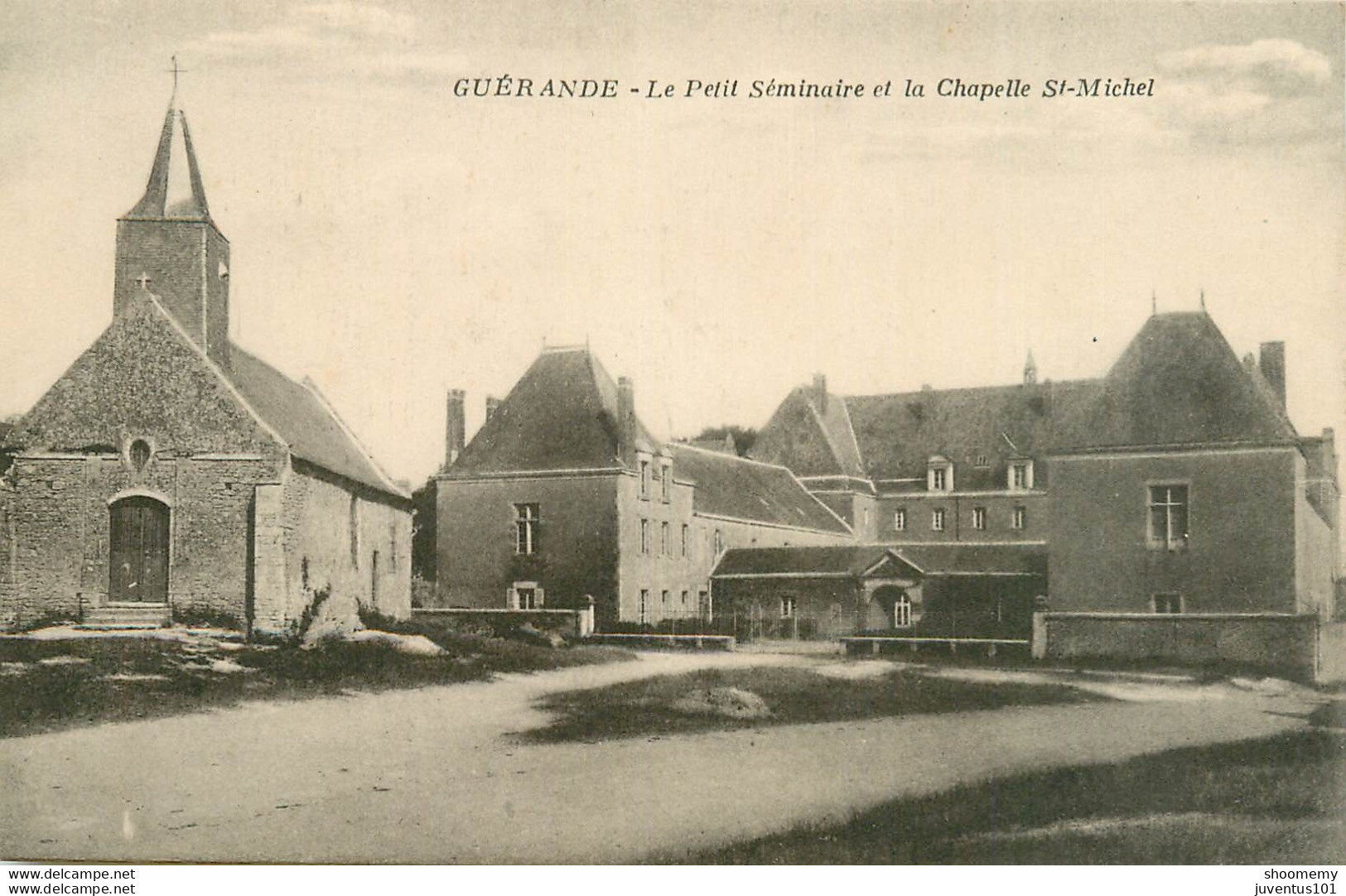 CPA Guérande-Le Petit Séminaire Et La Chapelle Saint Michel    L1491 - Guérande