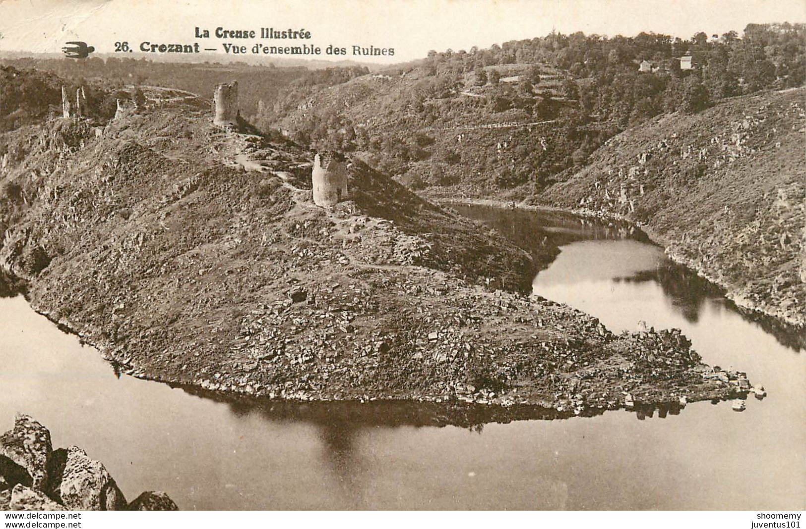 CPA Crozant-Vue D'ensemble Des Ruines-26-Timbre      L1640 - Crozant