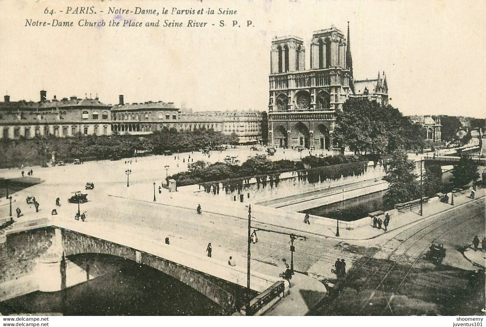 CPA Paris-Notre Dame,le Parvis Et La Seine-64-Timbre    L1638 - Notre Dame De Paris