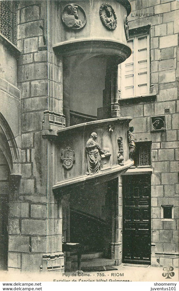 CPA Riom-Escalier De L'ancien Hôtel Guimoneau    L1584 - Riom