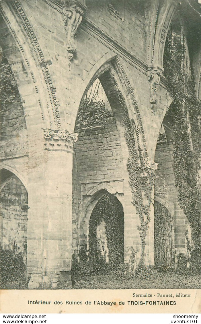 CPA Trois Fontaines-Intérieur Des Ruines De L'abbaye-Timbre    L1652 - Autres & Non Classés