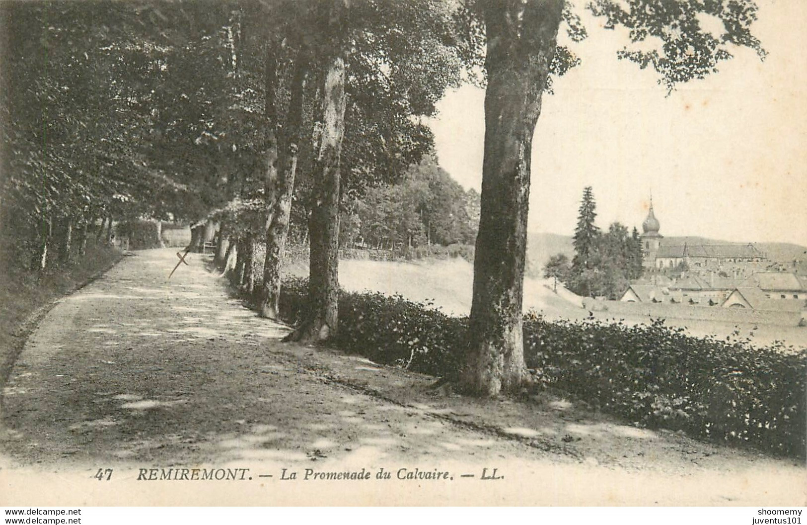 CPA Remiremont-La Promenade Du Calvaire-47     L1753 - Remiremont