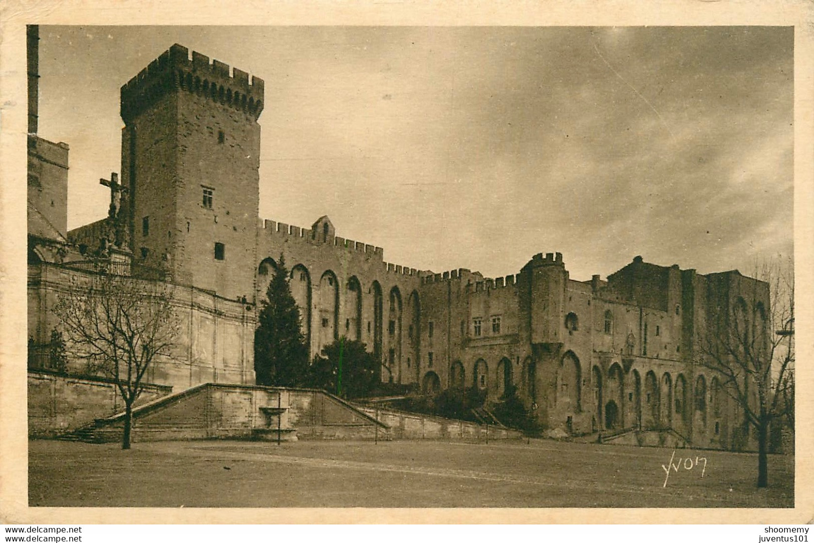 CPA Avignon-Palais Des Papes-3-Timbre    L1710 - Avignon (Palais & Pont)