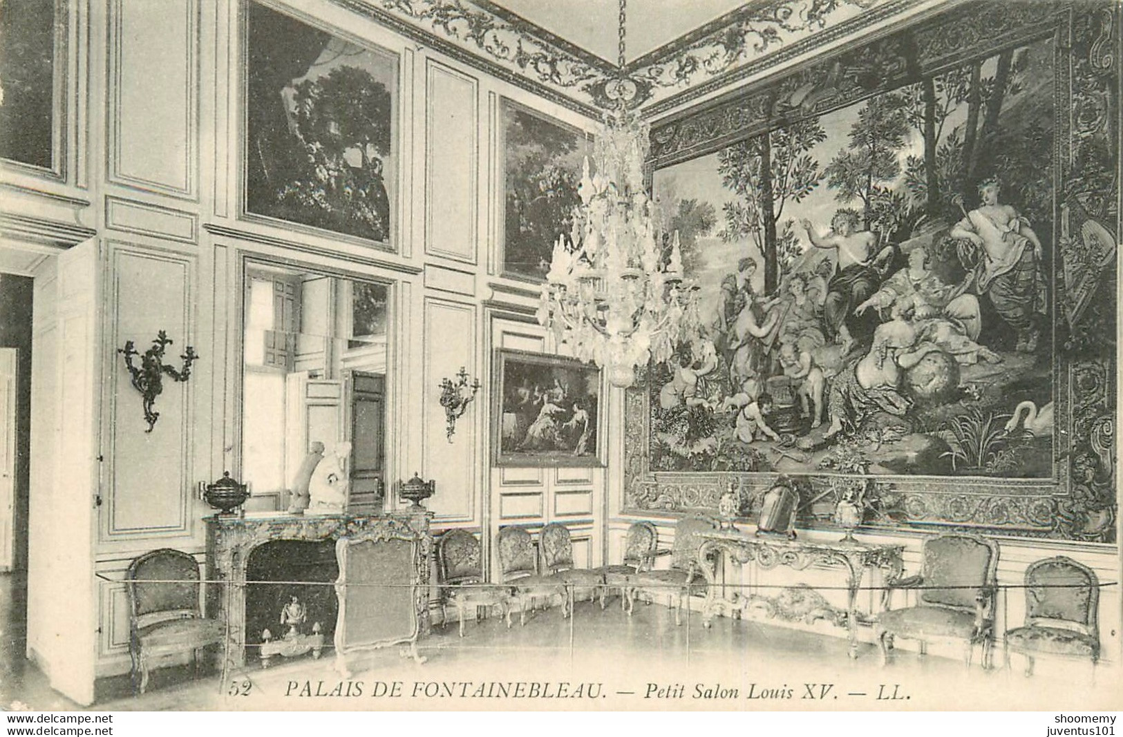 CPA Fontainebleau-Le Palais-Petit Salon Louis XV-52       L1824 - Fontainebleau