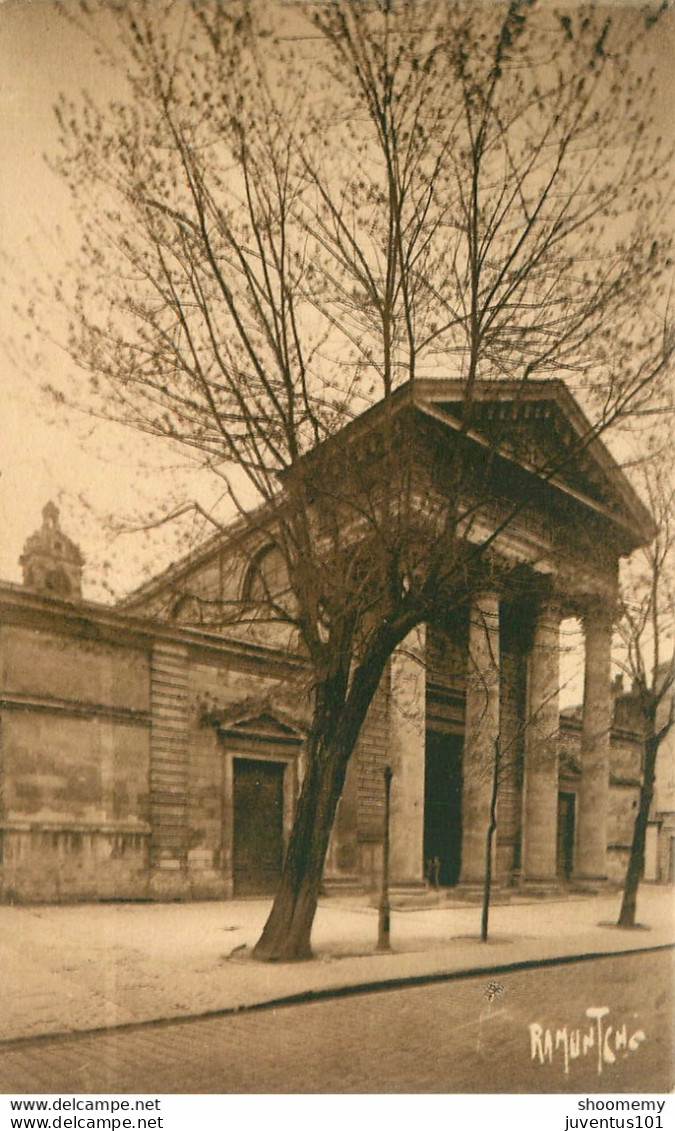 CPA Rochefort Sur Mer-Eglise Saint Louis-Ramuntche      L1808 - Rochefort