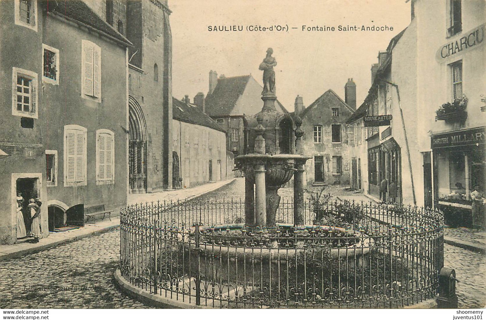 CPA Saulieu-Fontaine Saint Andoche      L1948 - Saulieu