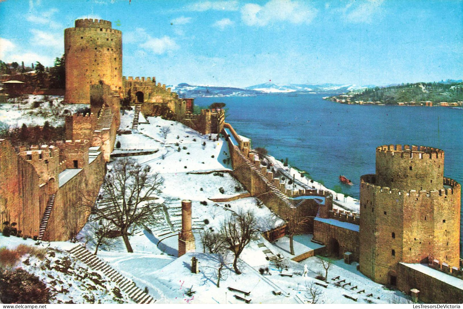 TURQUIE - The Bosphorus In Winter Time - Instanbul - Turkey - Carte Postale - Turkey